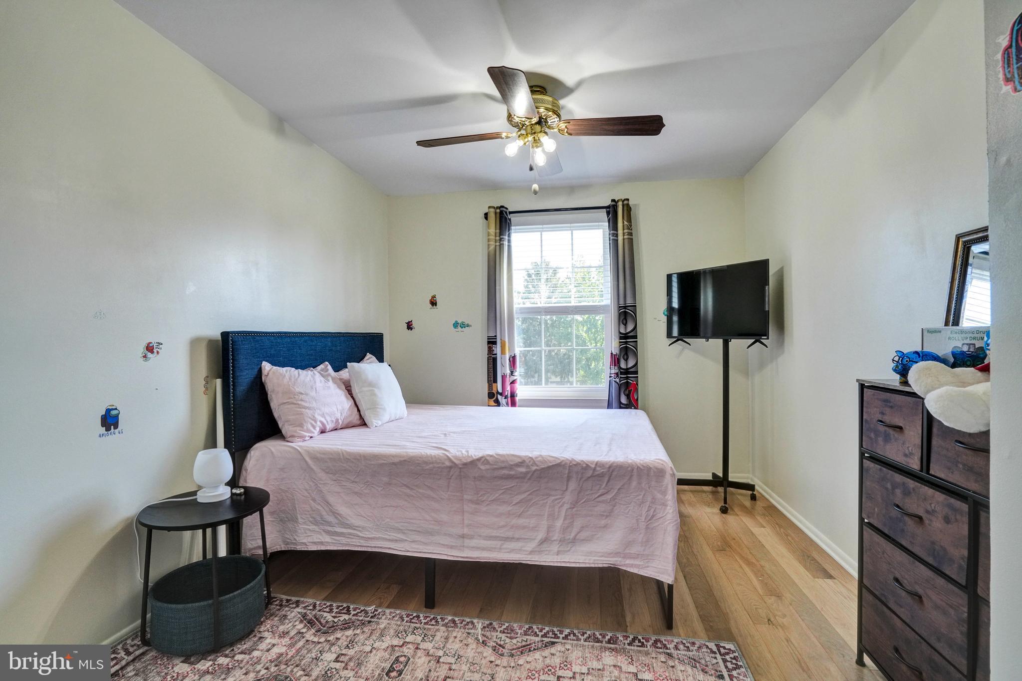 BEAVER RUN KNOLL - Residential