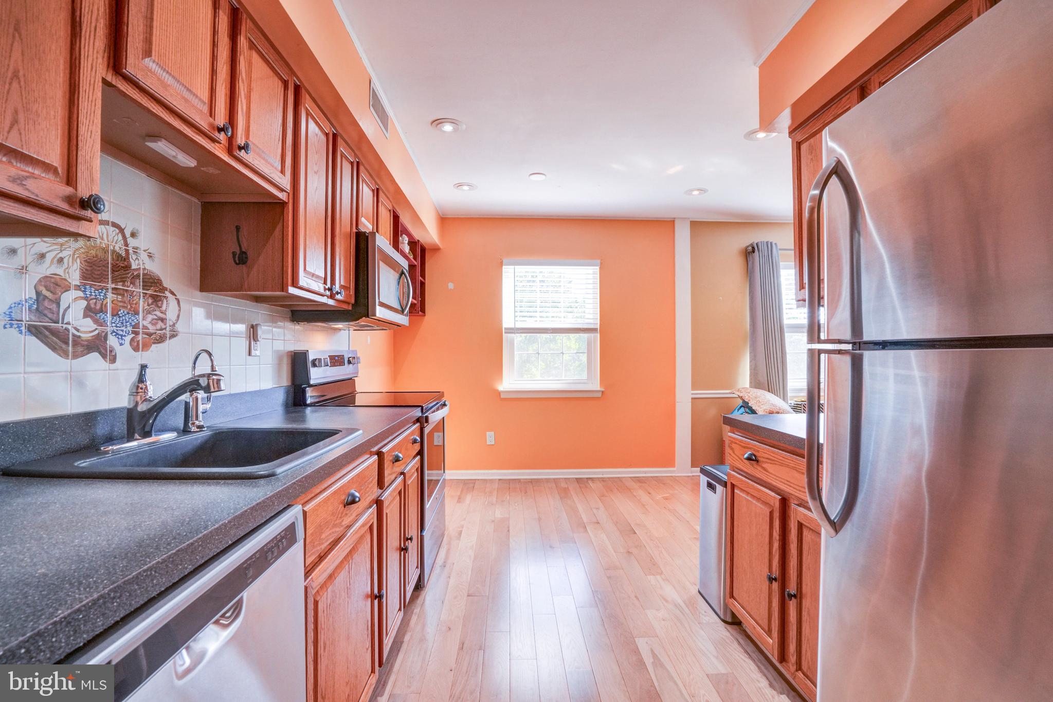 BEAVER RUN KNOLL - Residential