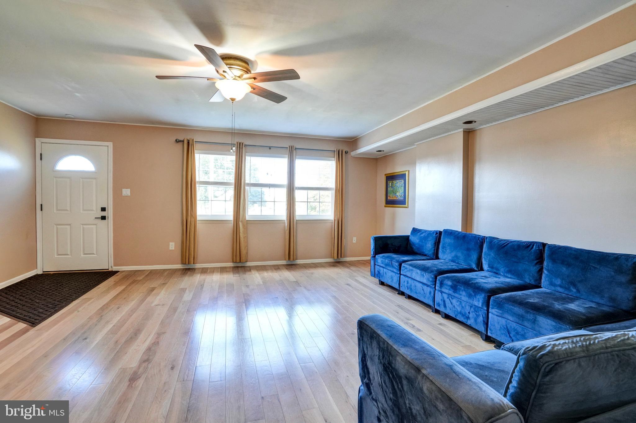 BEAVER RUN KNOLL - Residential