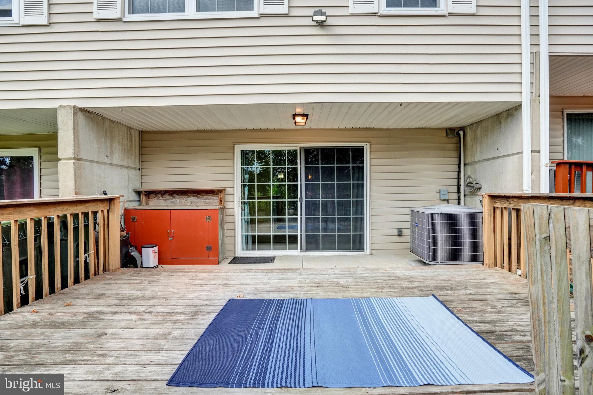 BEAVER RUN KNOLL - Residential