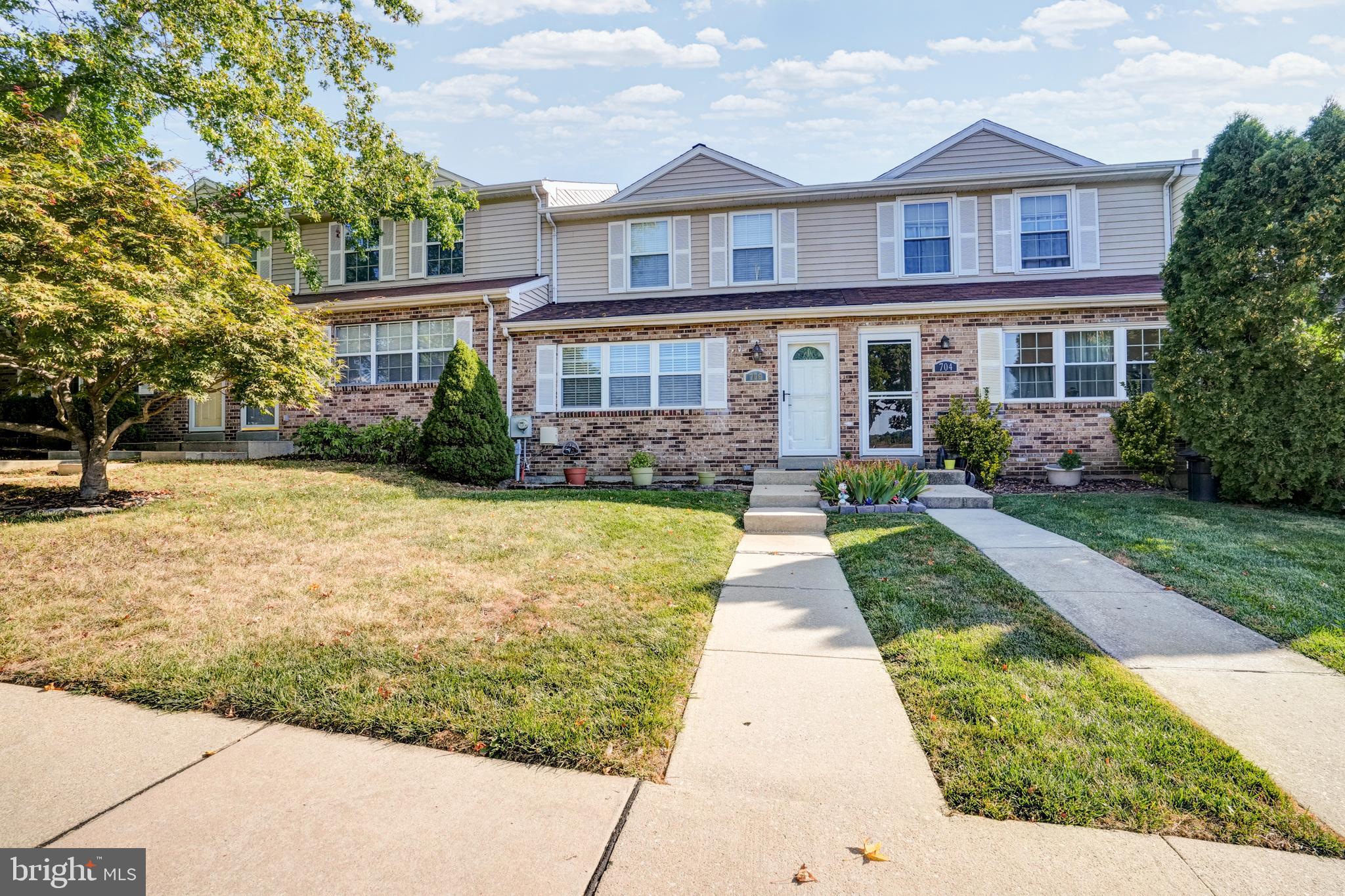 BEAVER RUN KNOLL - Residential