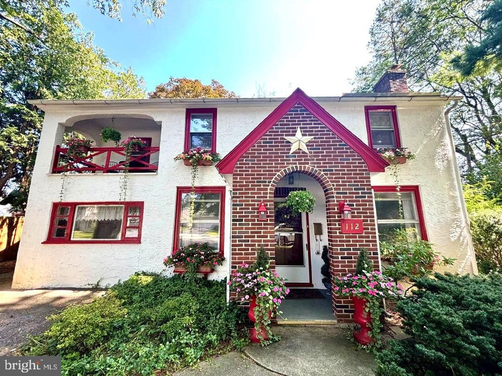 Photo of 112 N New Street, LITITZ, PA 17543 (MLS # PALA2074452)