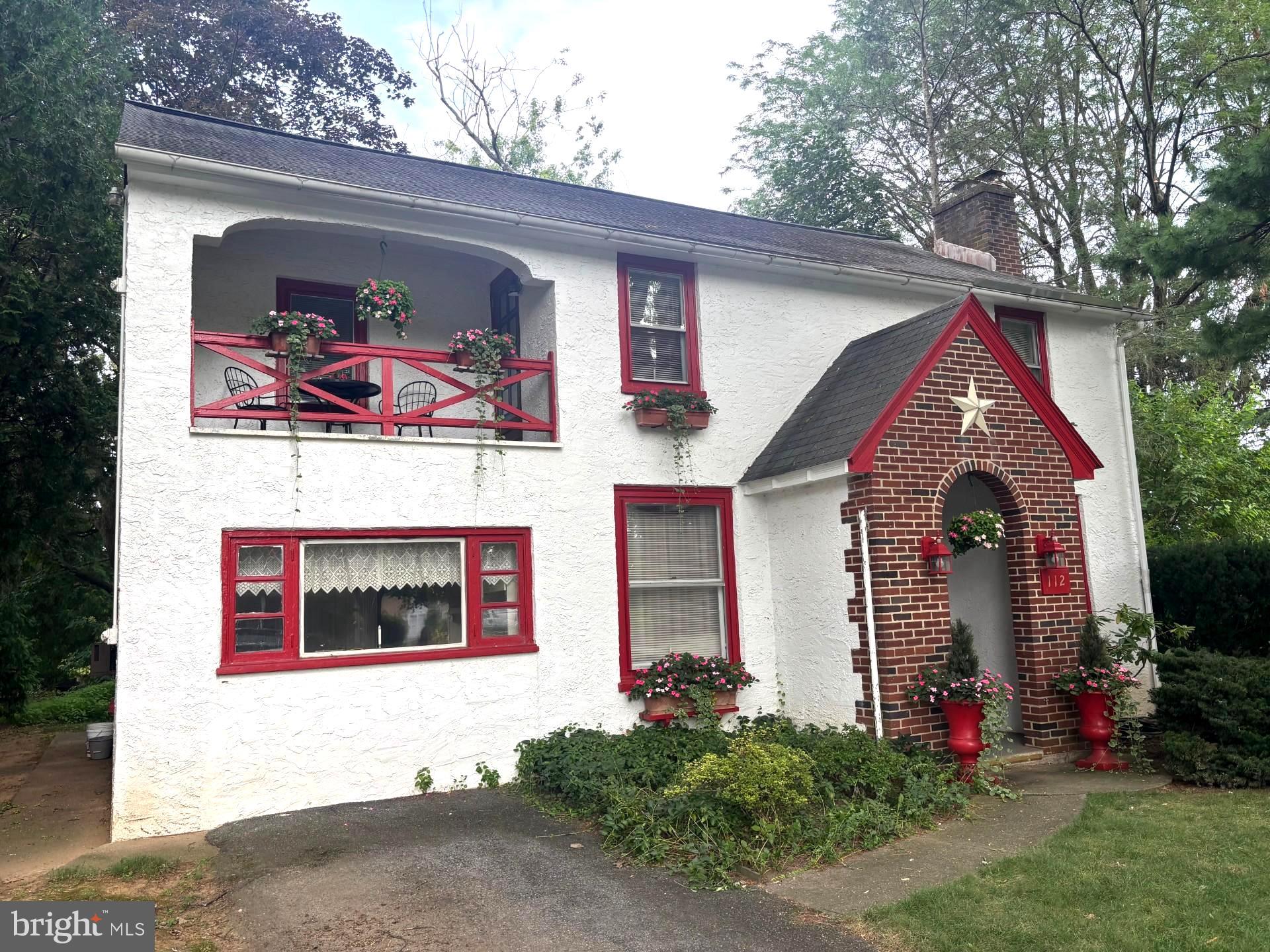 112 N NEW STREET