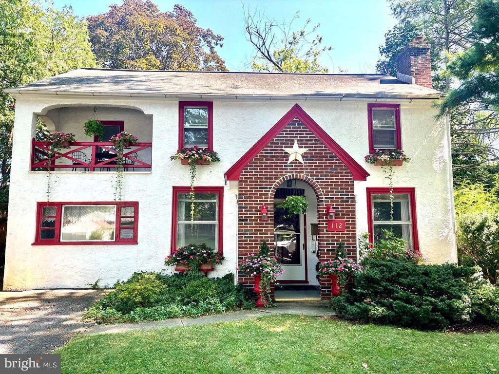 Photo of 112 N New Street, LITITZ, PA 17543 (MLS # PALA2074452)