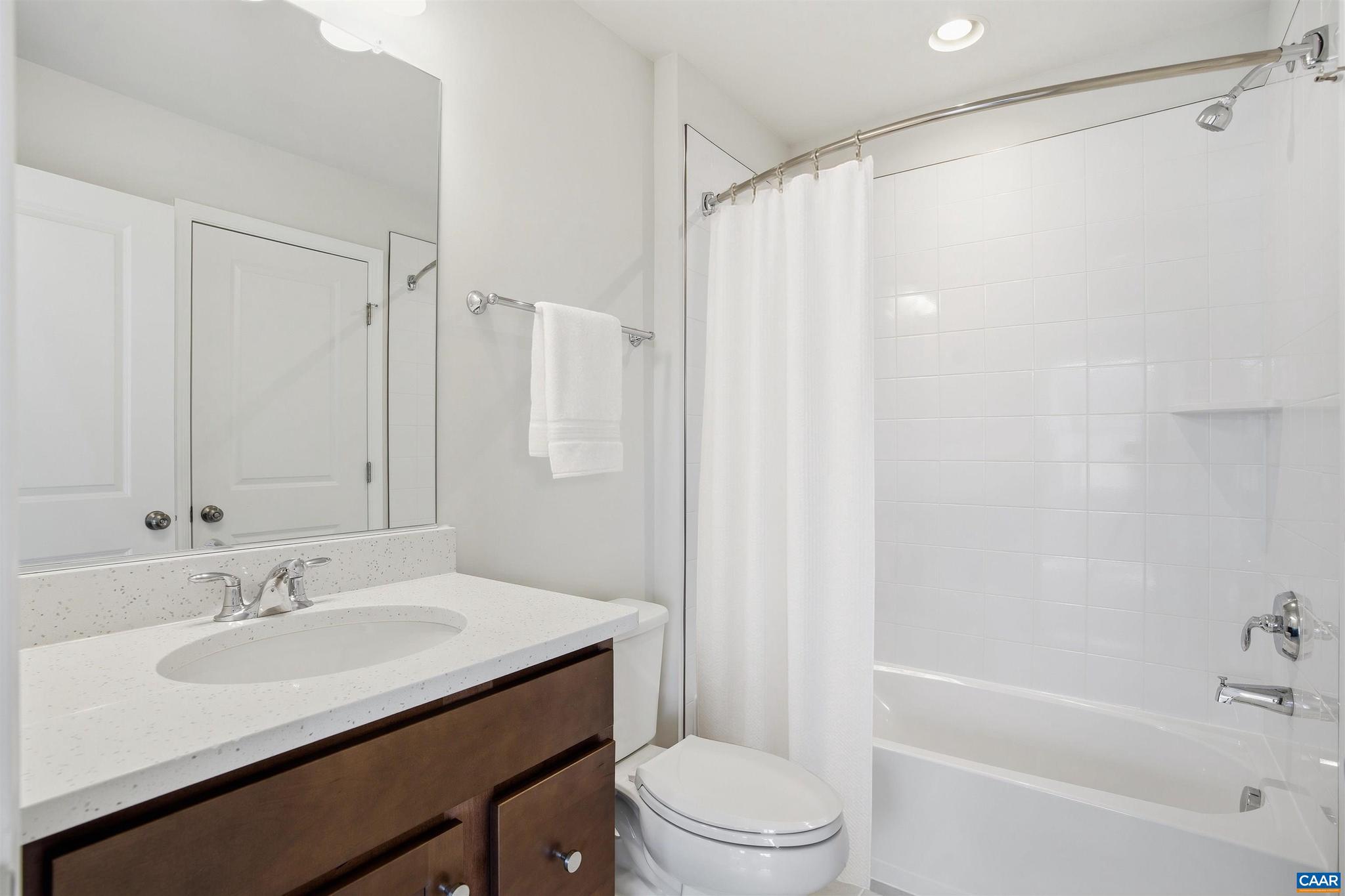 PLEASANT GREEN - Residential