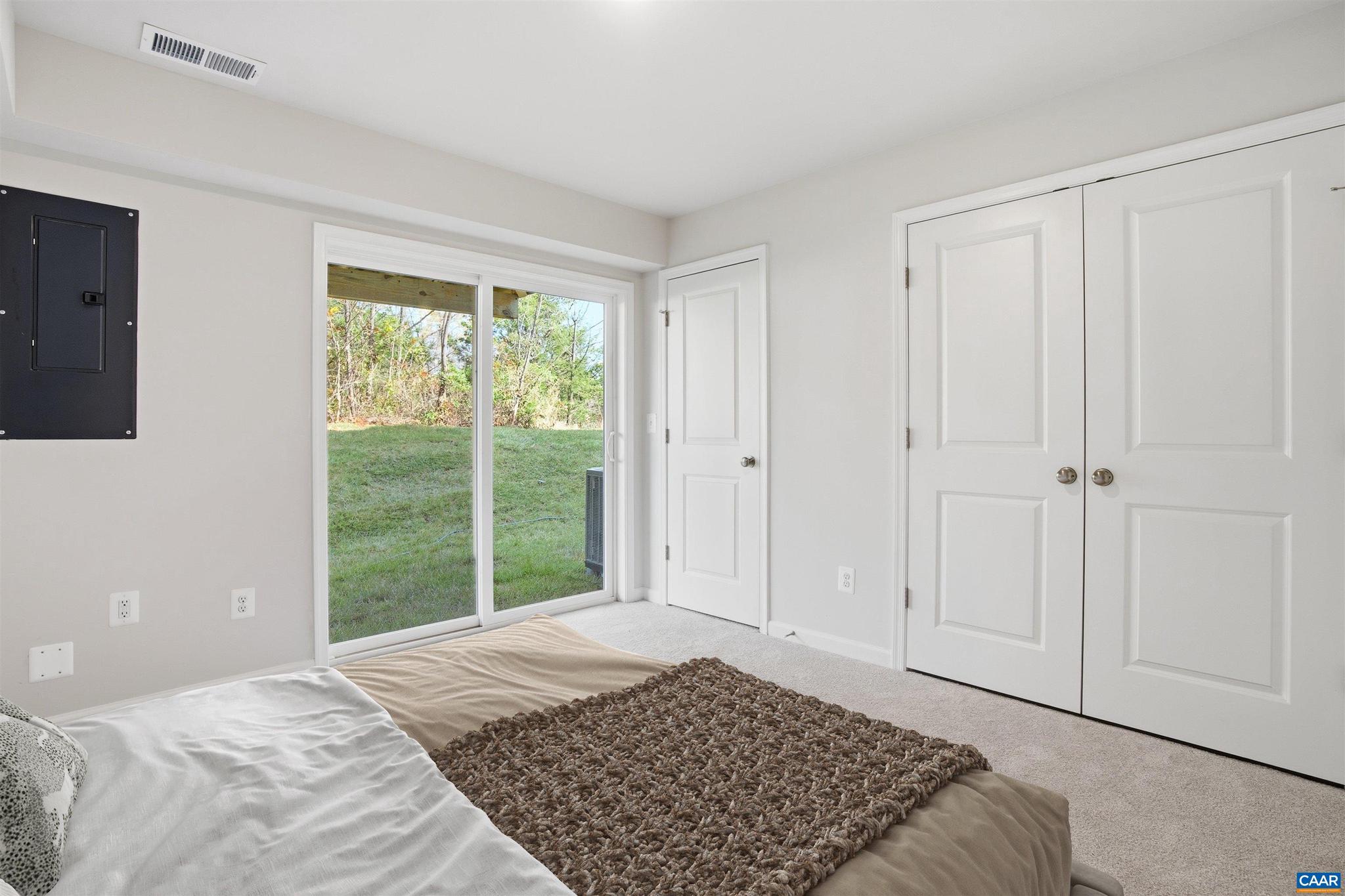 PLEASANT GREEN - Residential