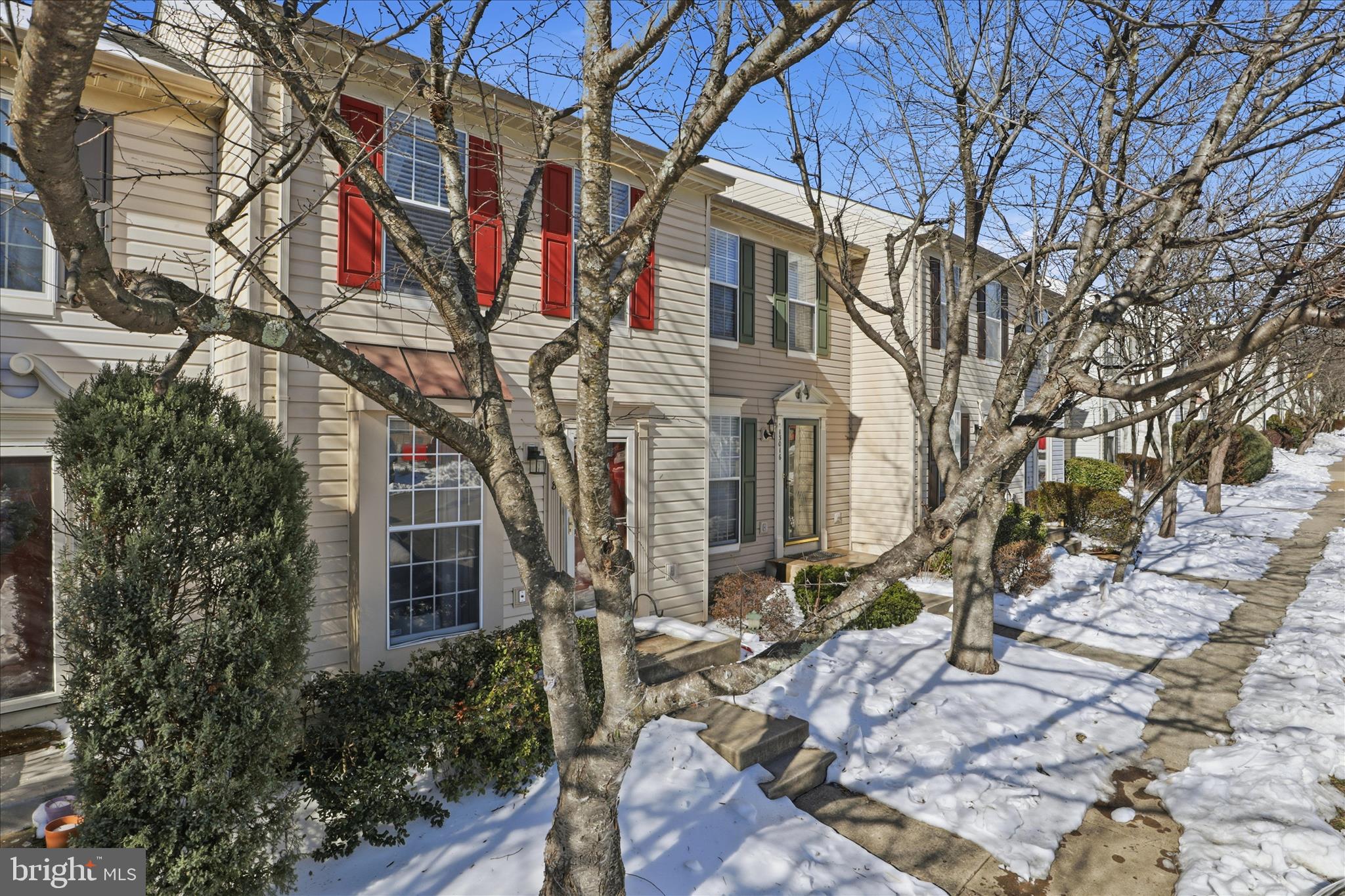 DEVILS REACH CONDOS - Residential