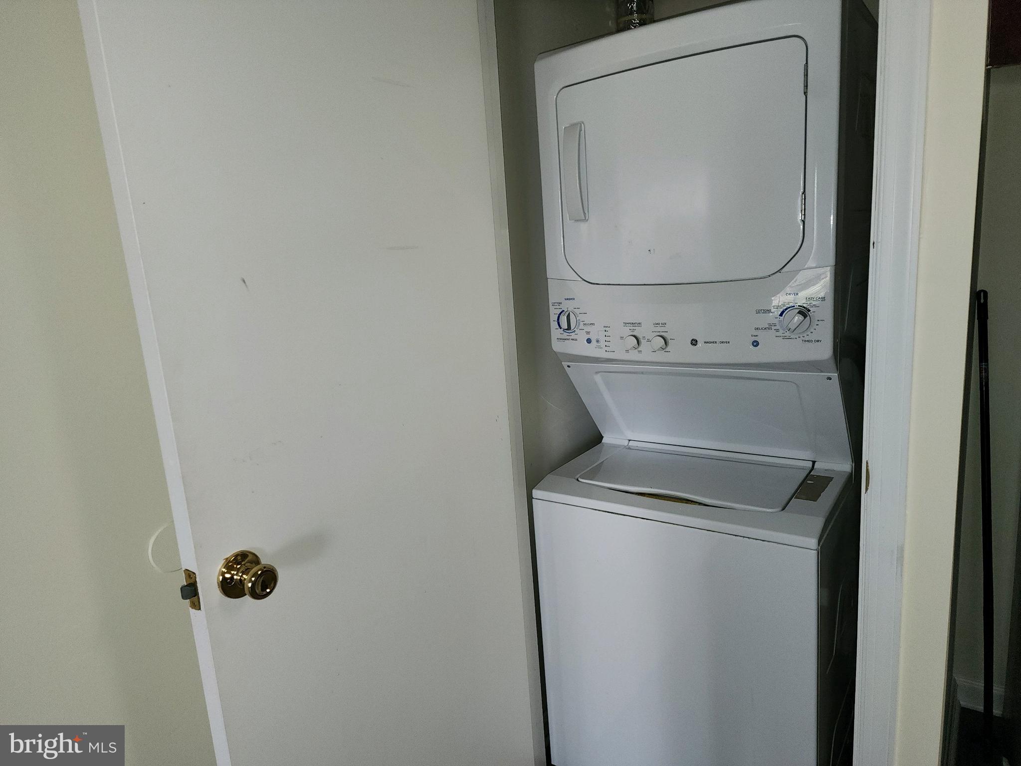 CASTLETREE - Residential Lease