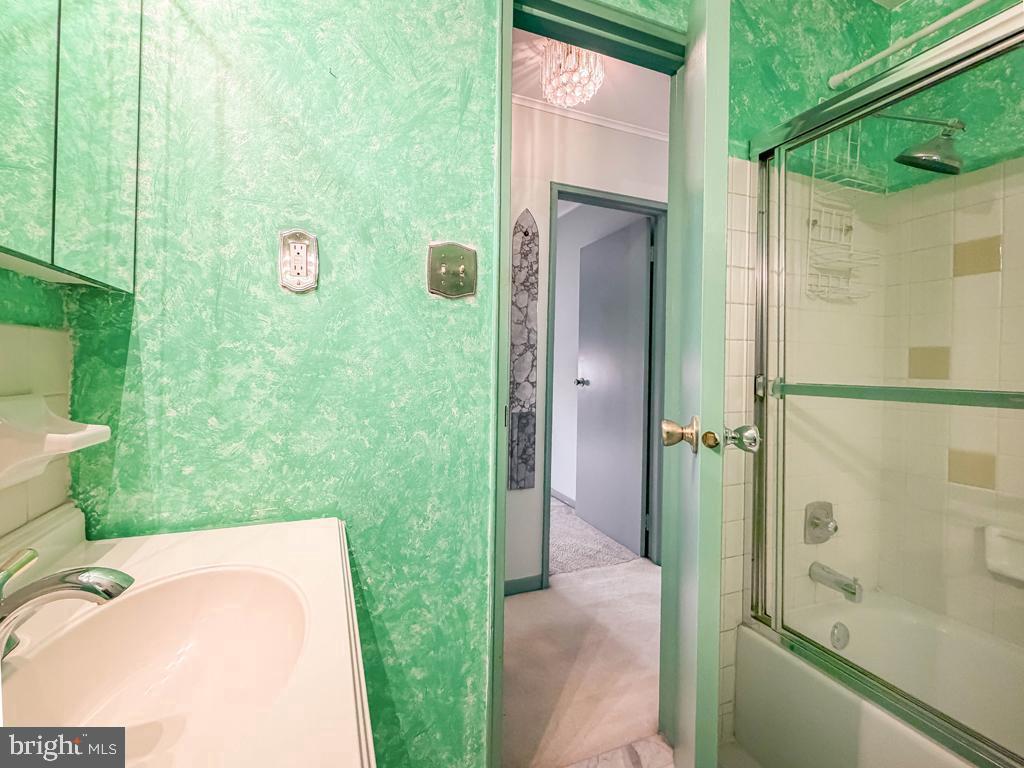 DELAIRE LANDING - Residential