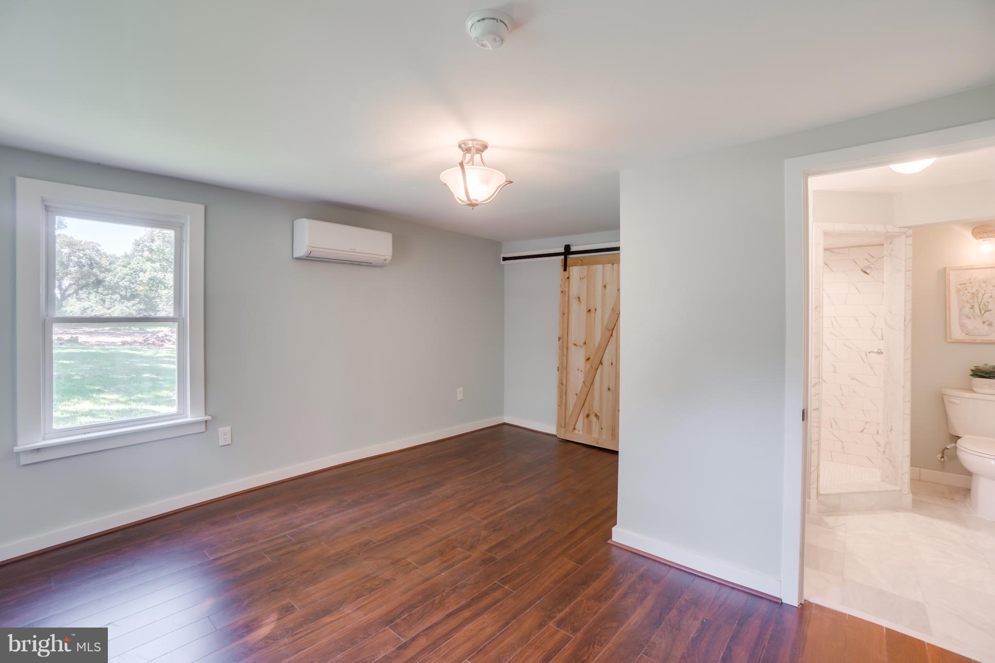 UNIONVILLE CROSSING - Residential