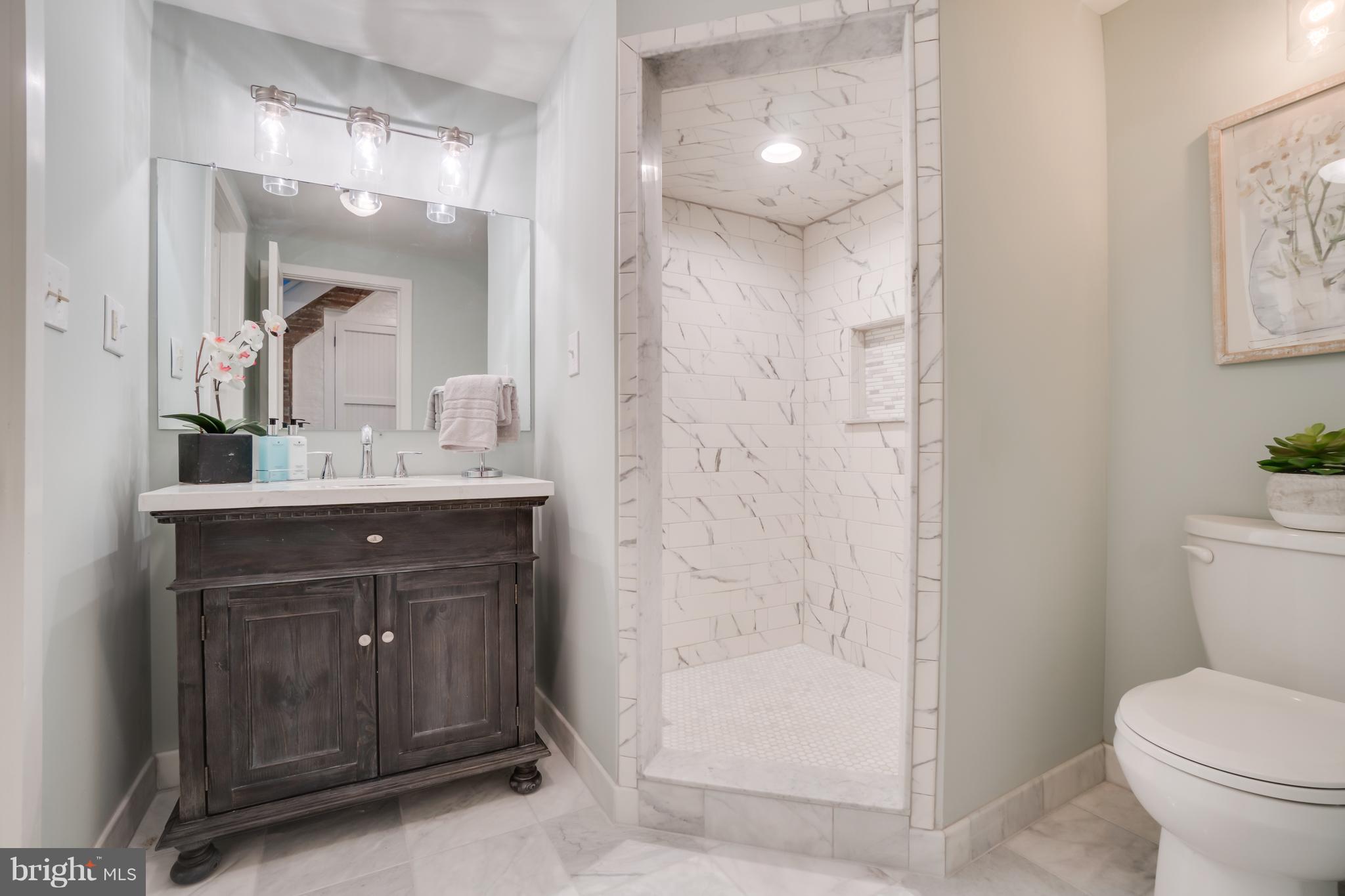 UNIONVILLE CROSSING - Residential