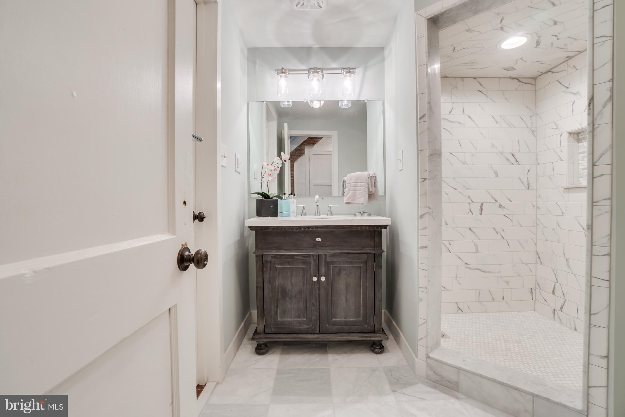 UNIONVILLE CROSSING - Residential