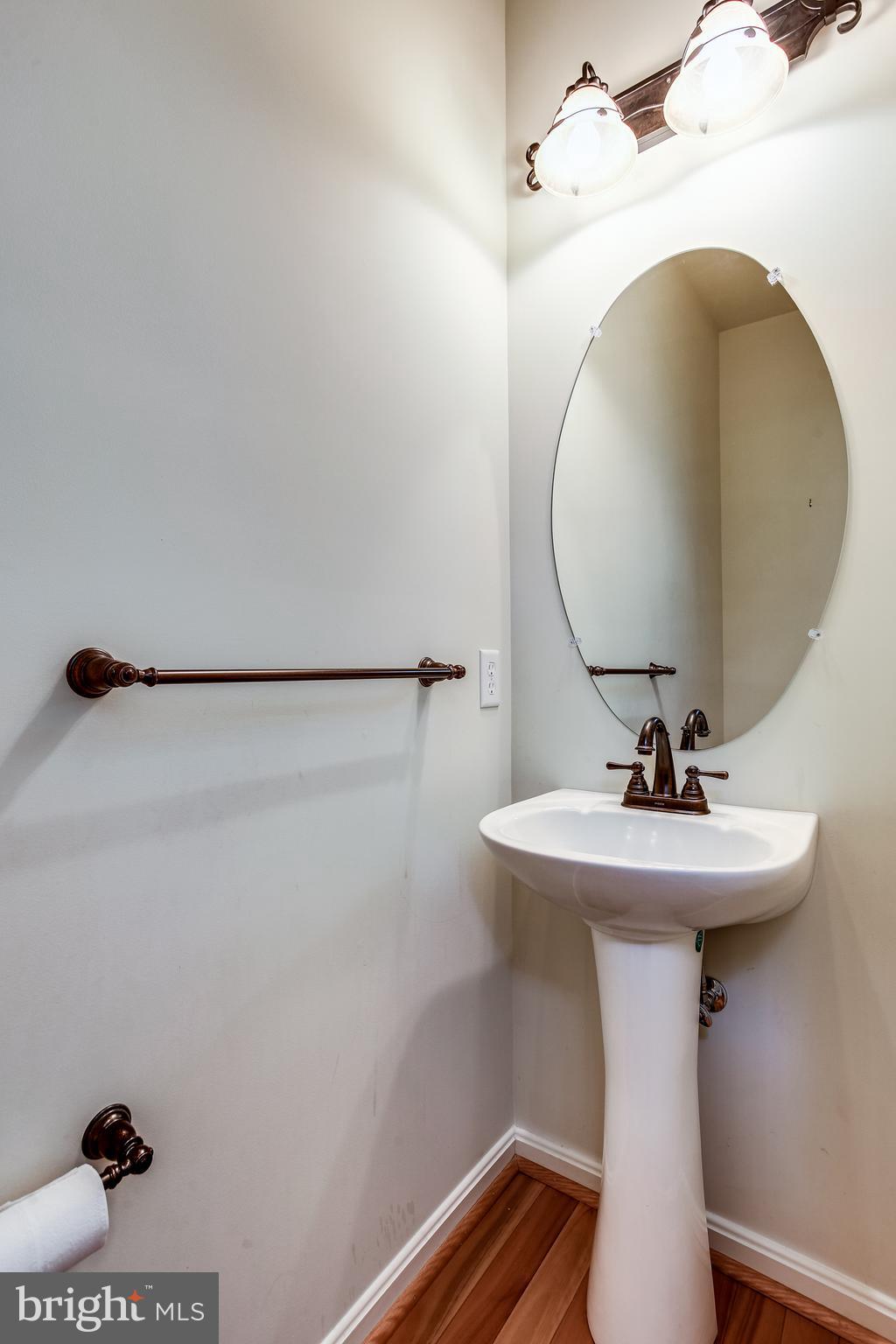 TWIN ARCH CROSSING - Residential