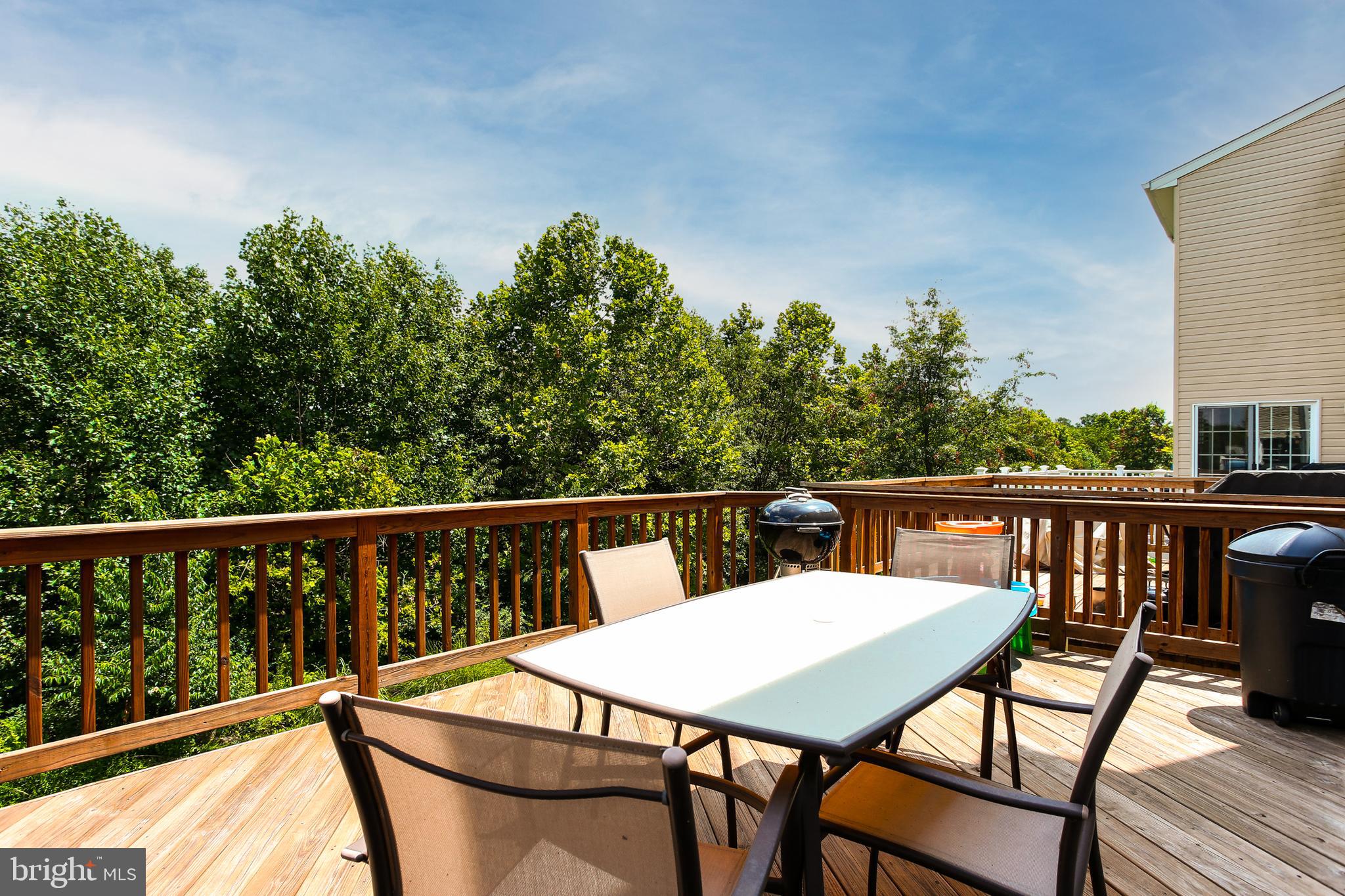 TWIN ARCH CROSSING - Residential