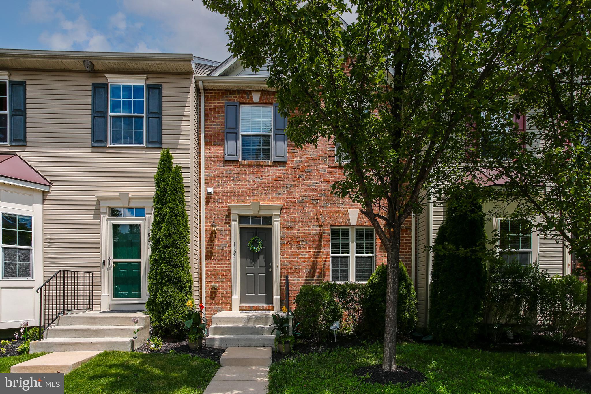 TWIN ARCH CROSSING - Residential