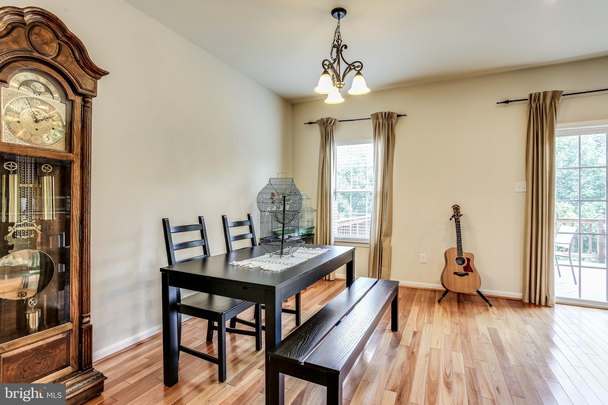 TWIN ARCH CROSSING - Residential