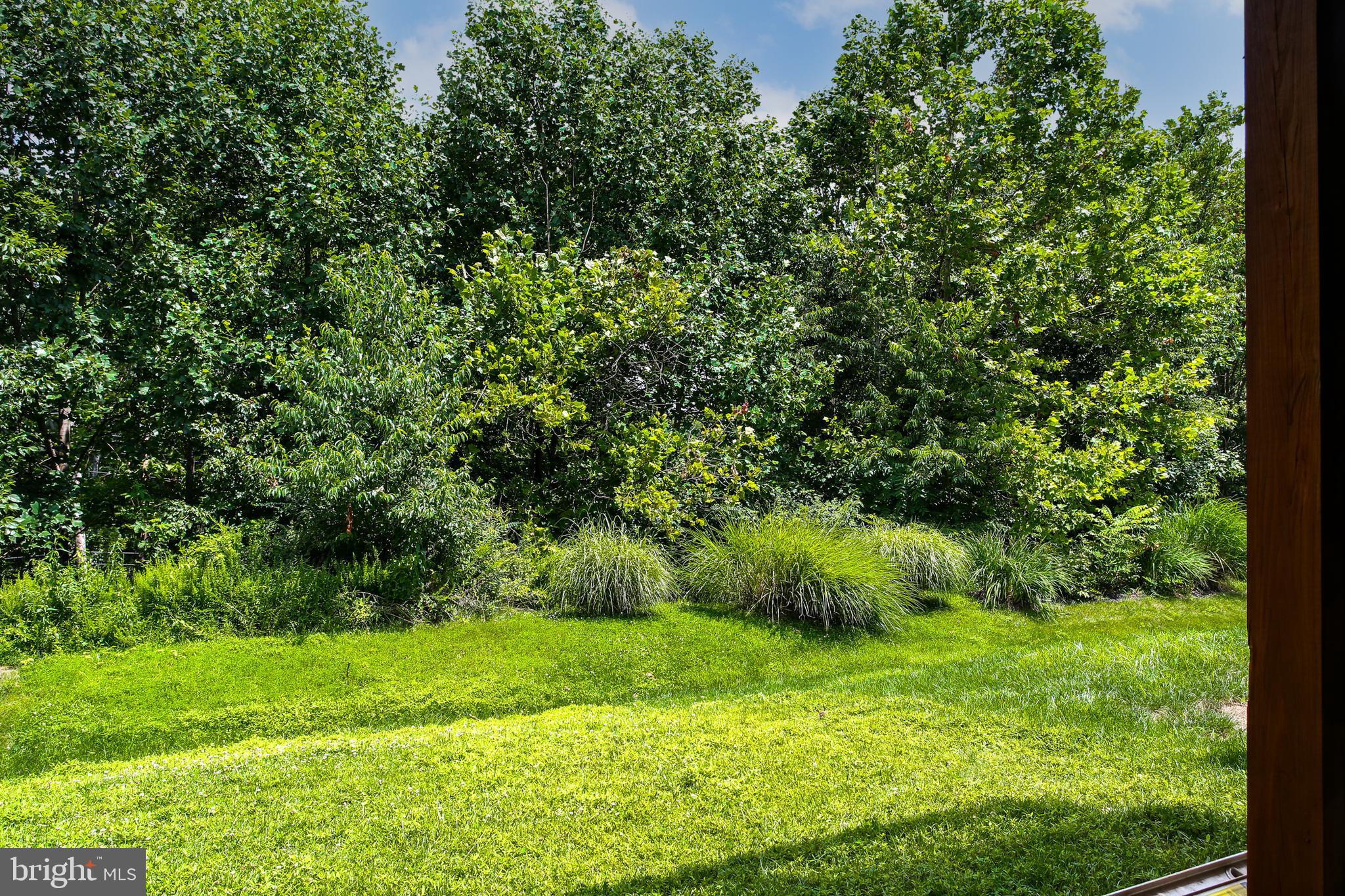 TWIN ARCH CROSSING - Residential