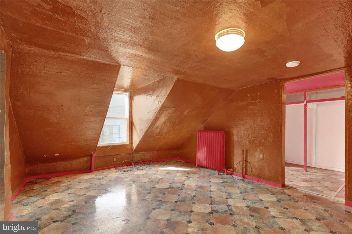 LANCASTER - Residential