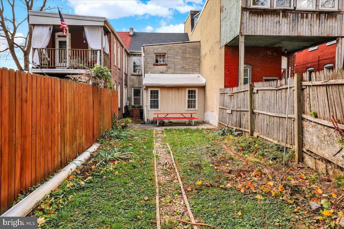 LANCASTER - Residential