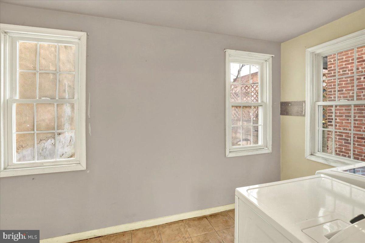 LANCASTER - Residential