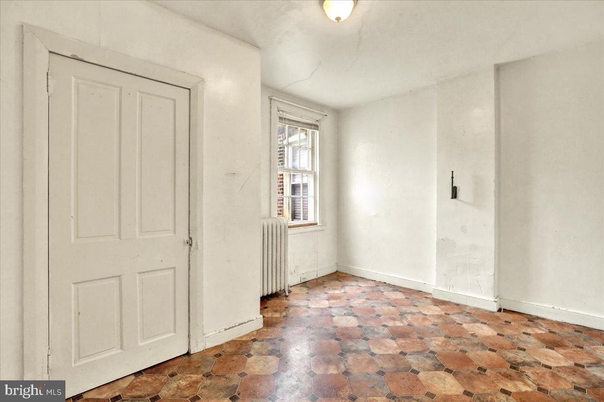 LANCASTER - Residential