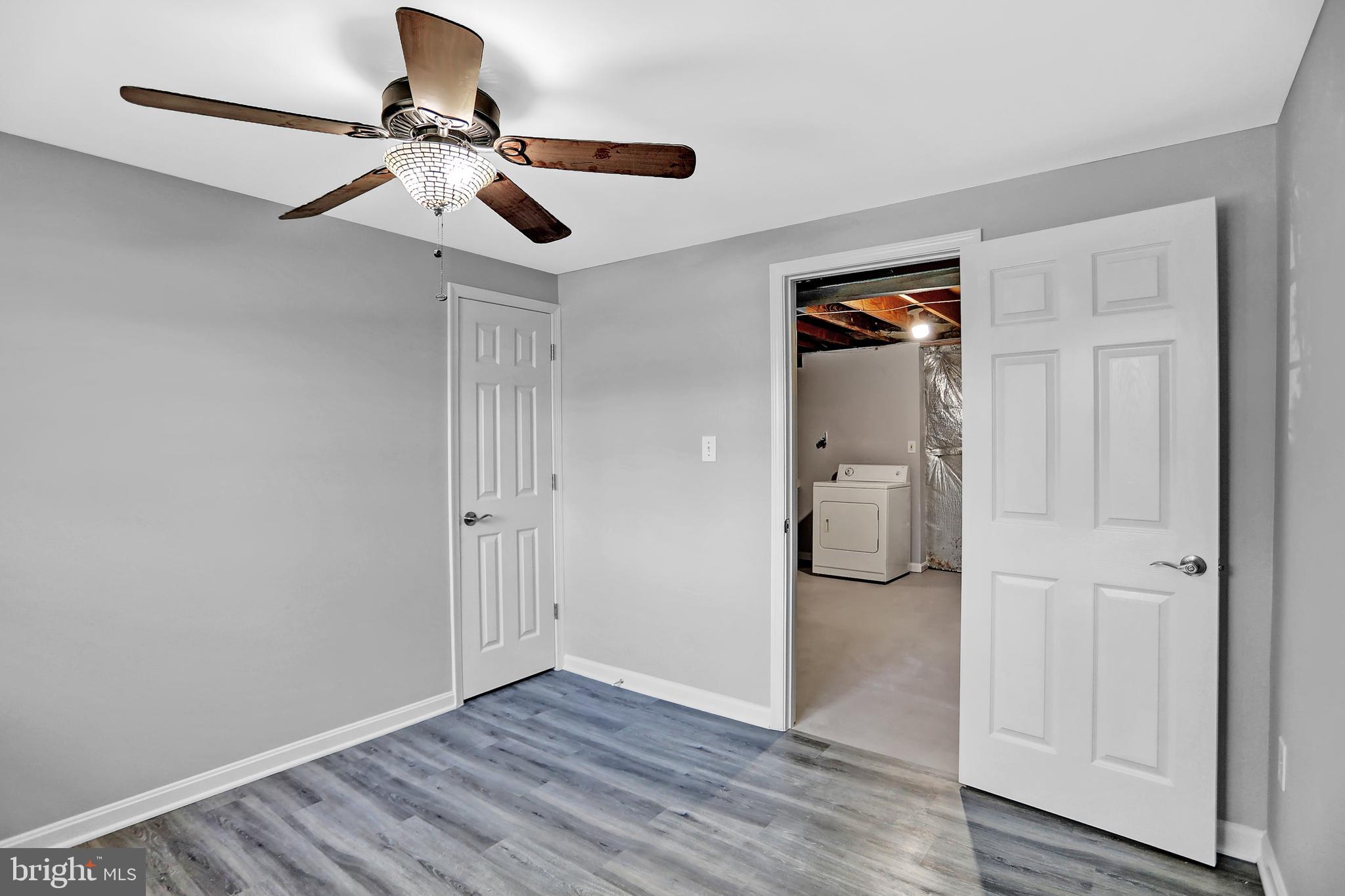 LAWNWOOD - Residential