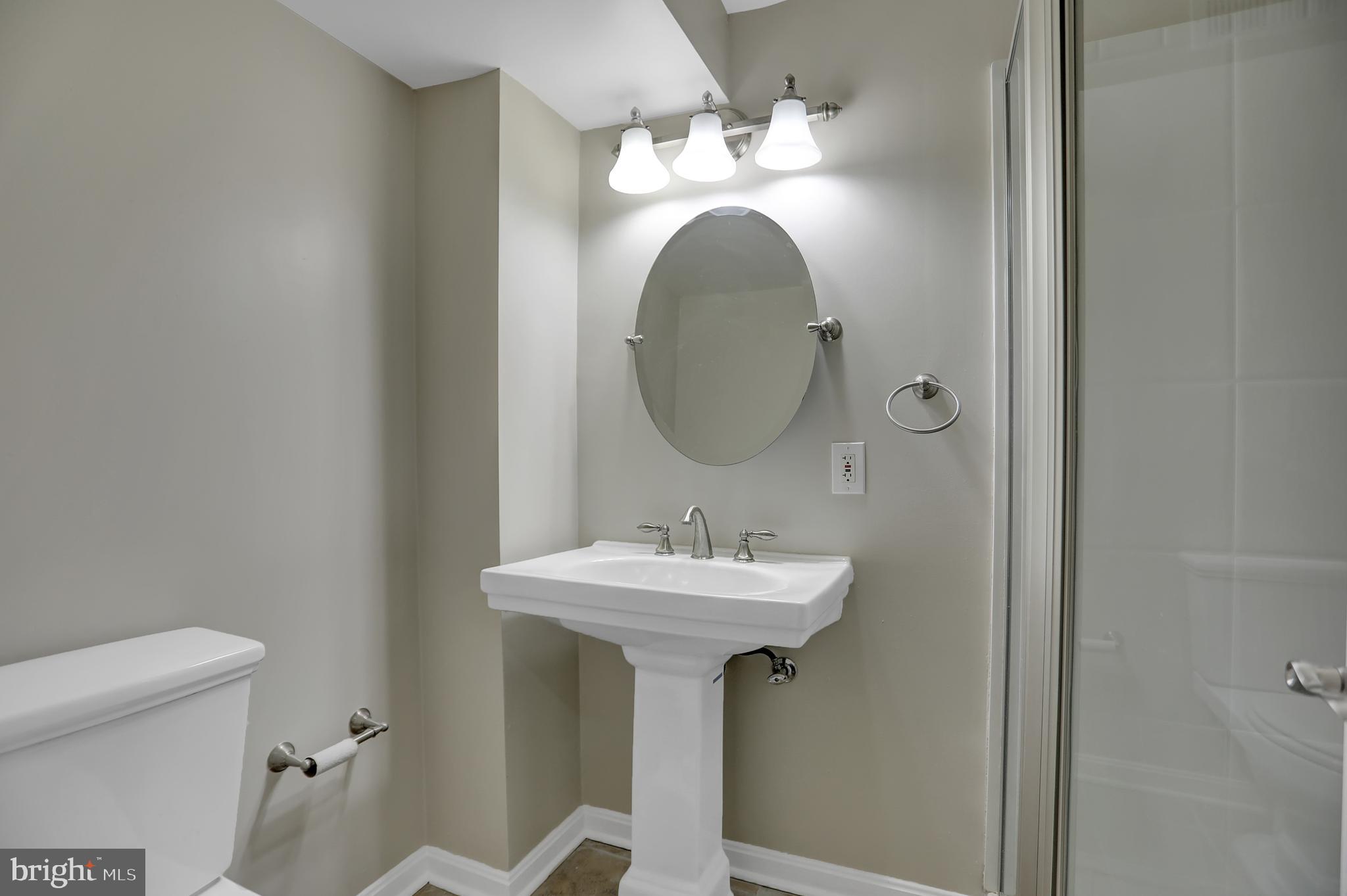 LAWNWOOD - Residential