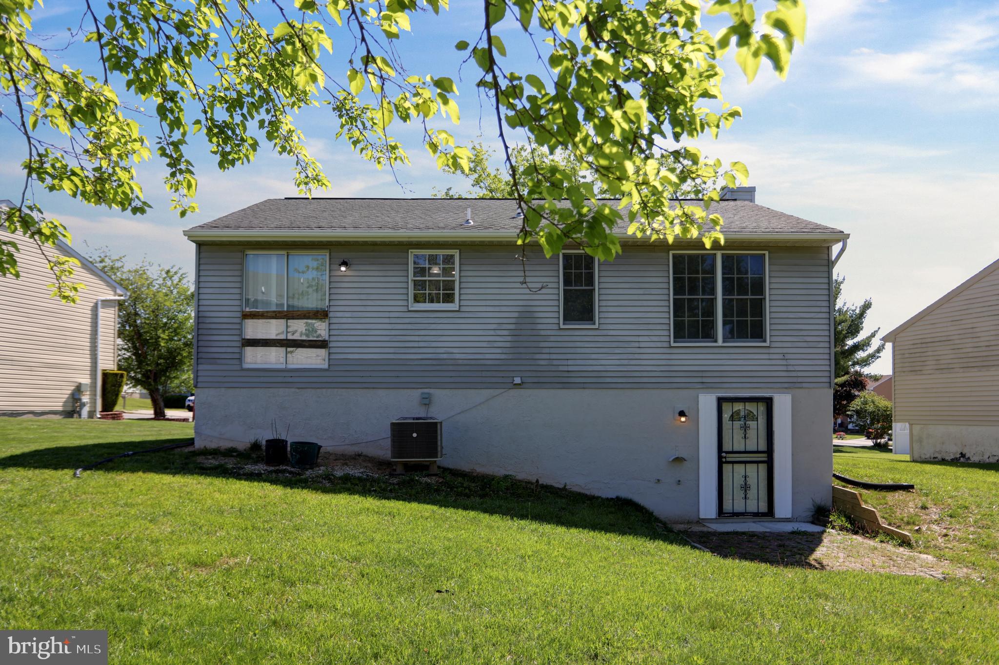 LAWNWOOD - Residential