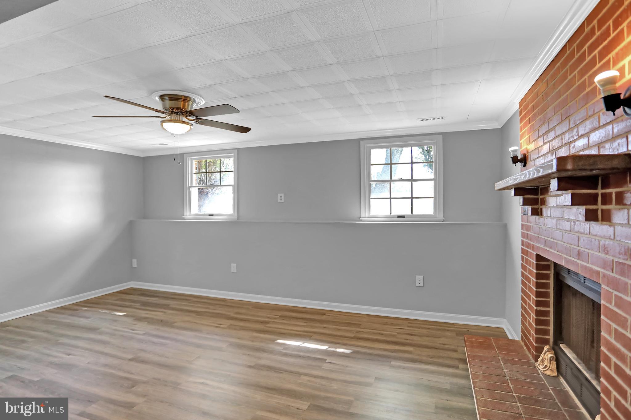 LAWNWOOD - Residential