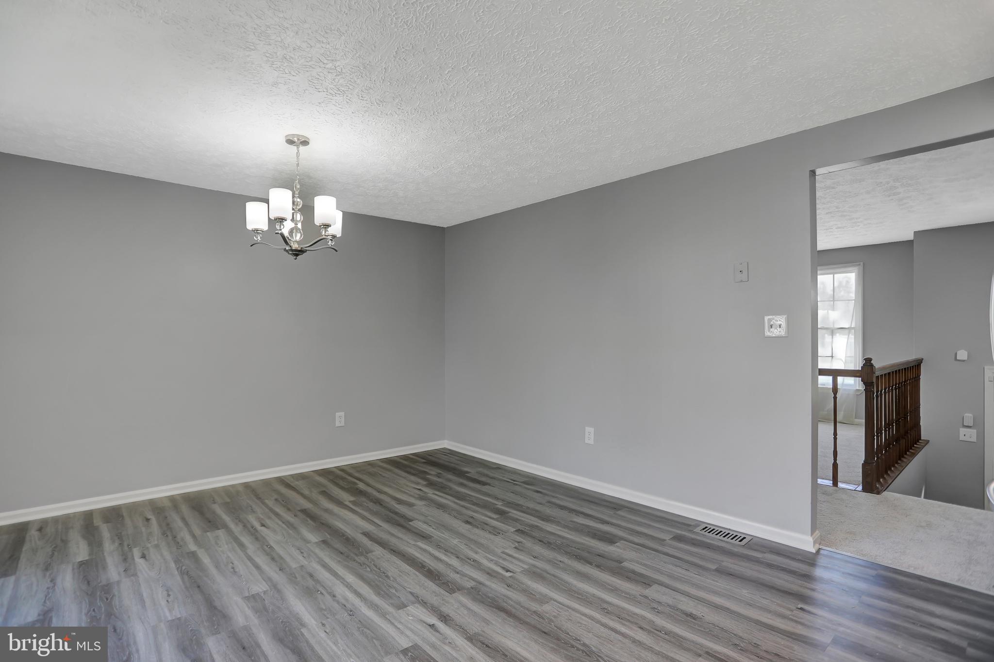 LAWNWOOD - Residential