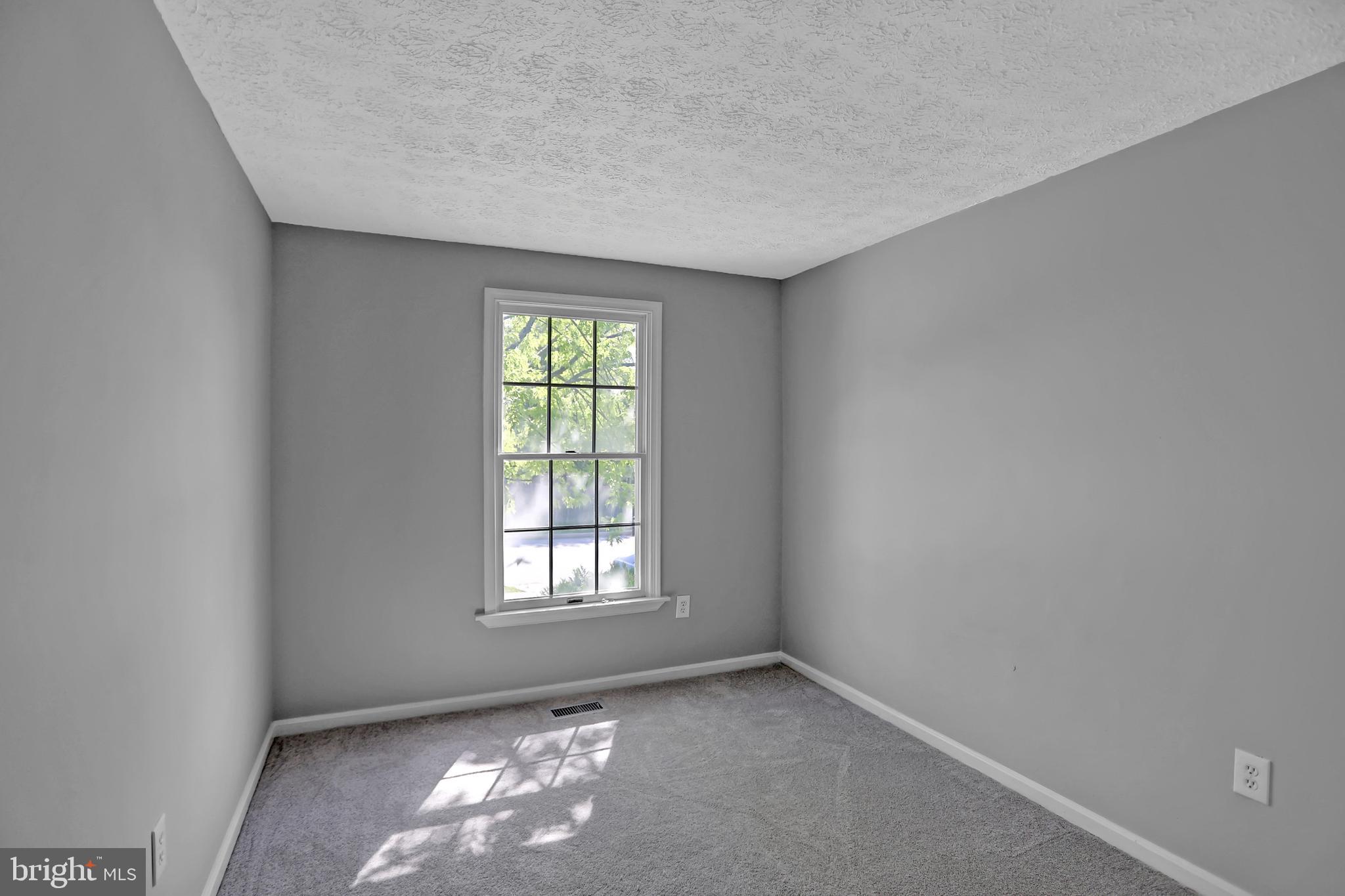 LAWNWOOD - Residential