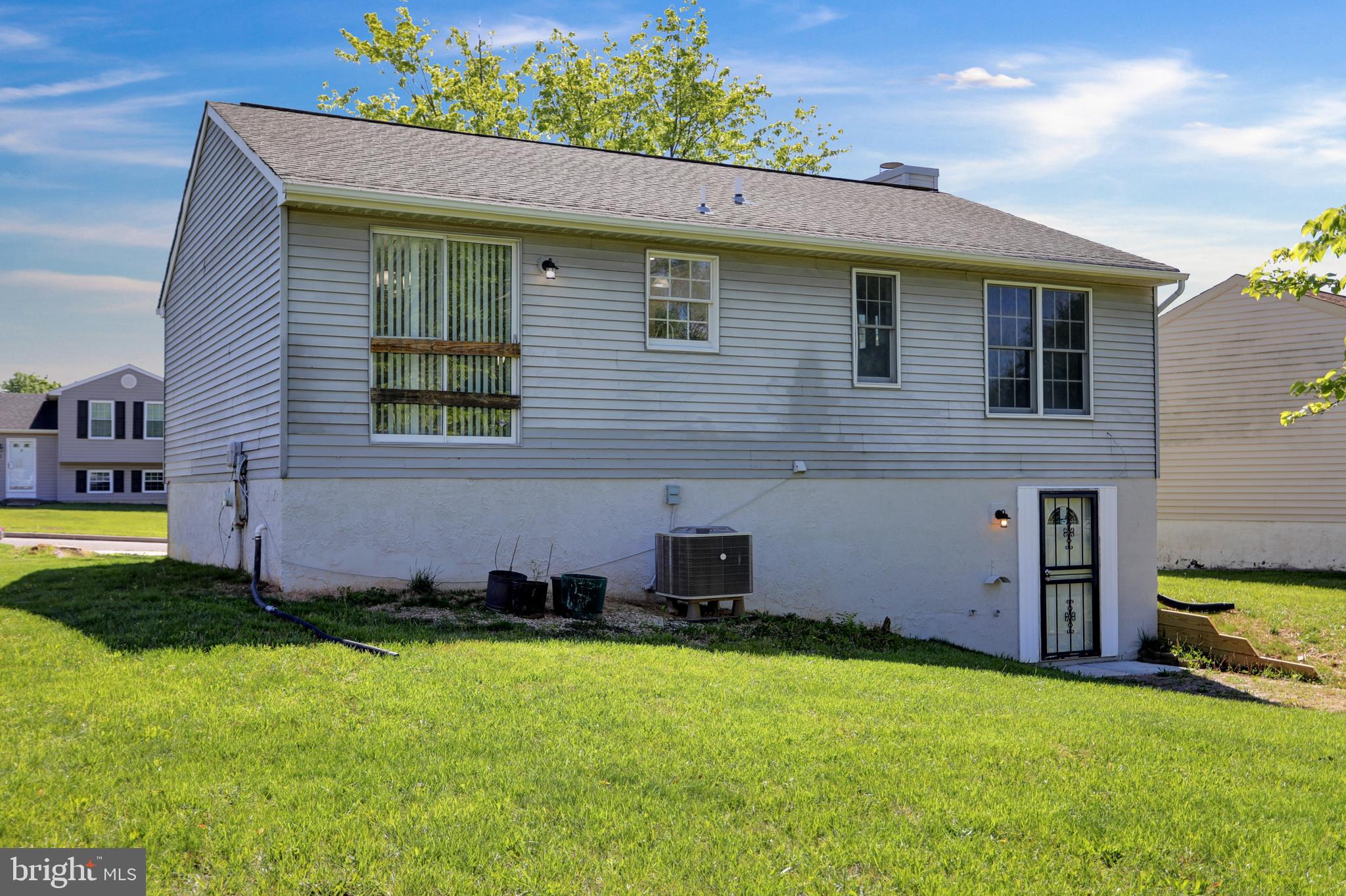 LAWNWOOD - Residential