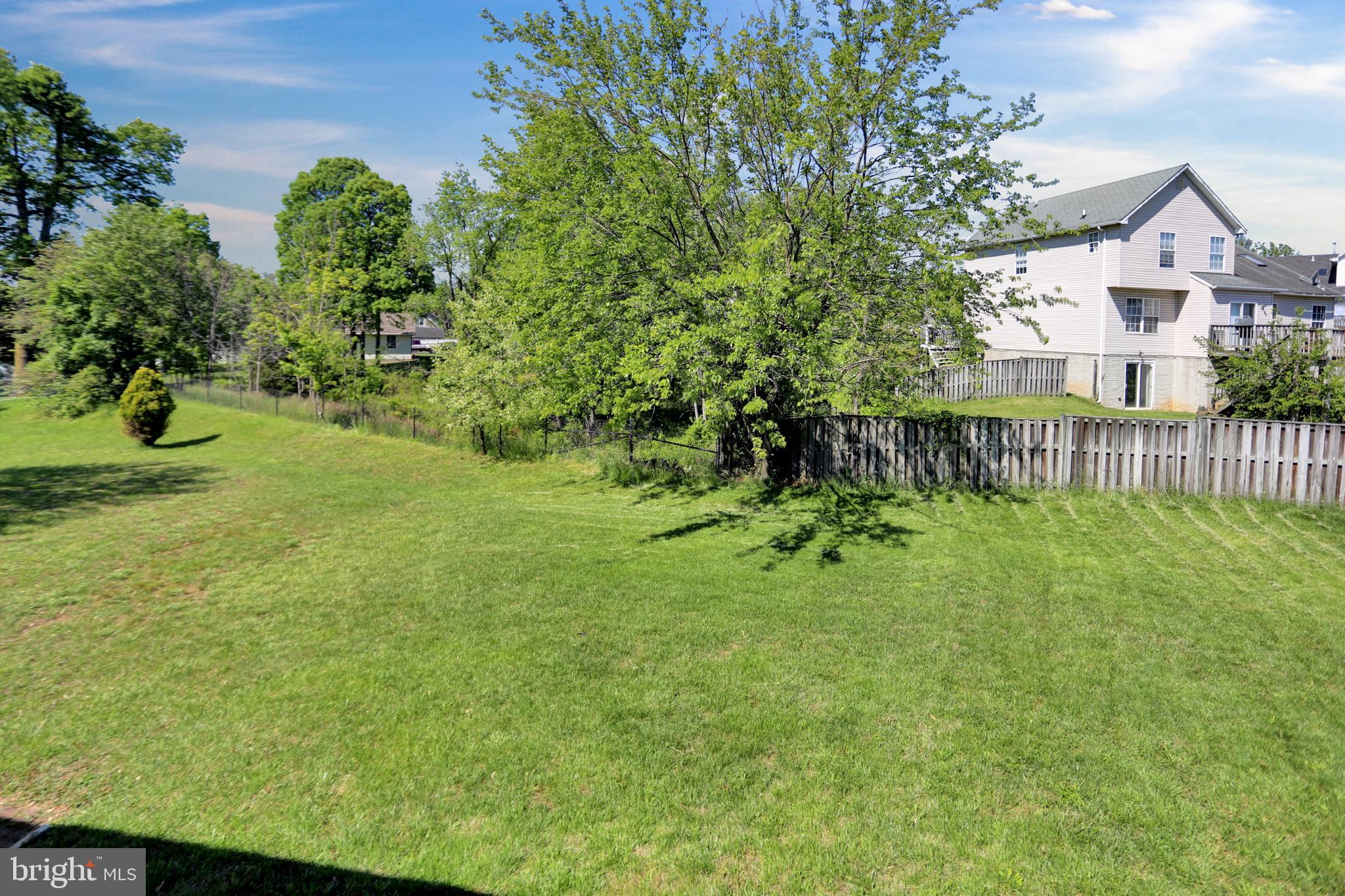 LAWNWOOD - Residential