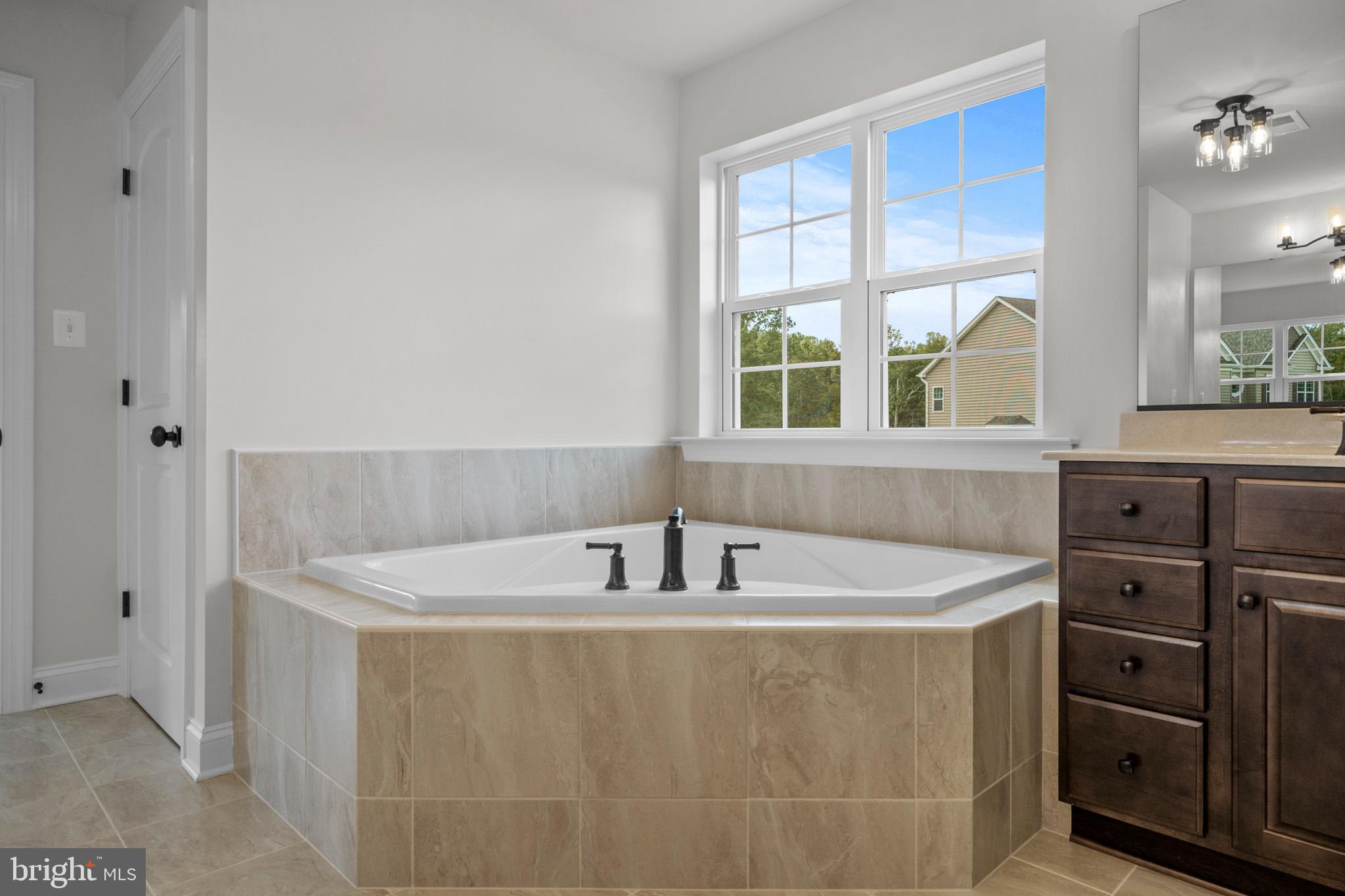 AUTUMN WOODS - Residential