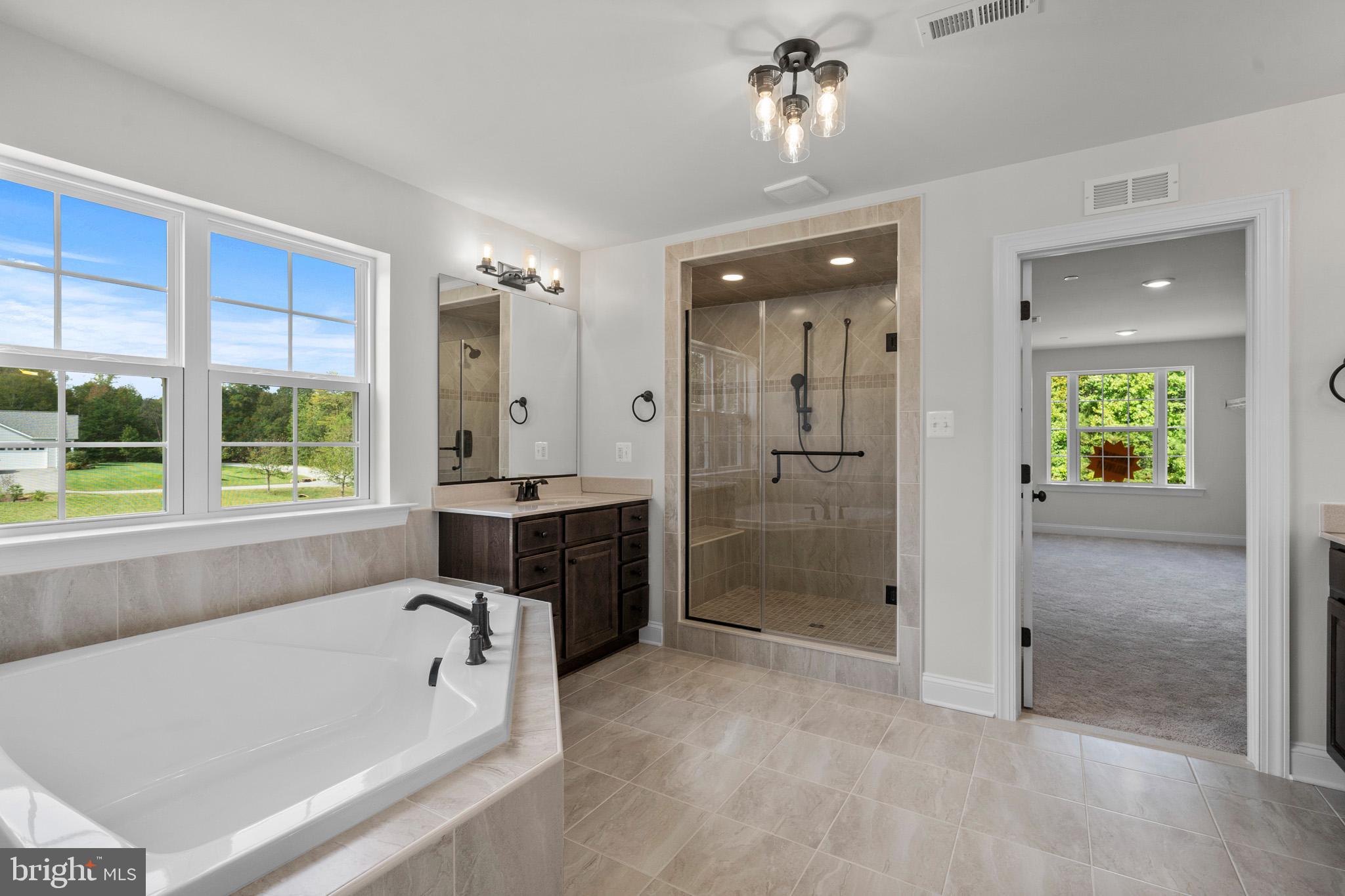 AUTUMN WOODS - Residential