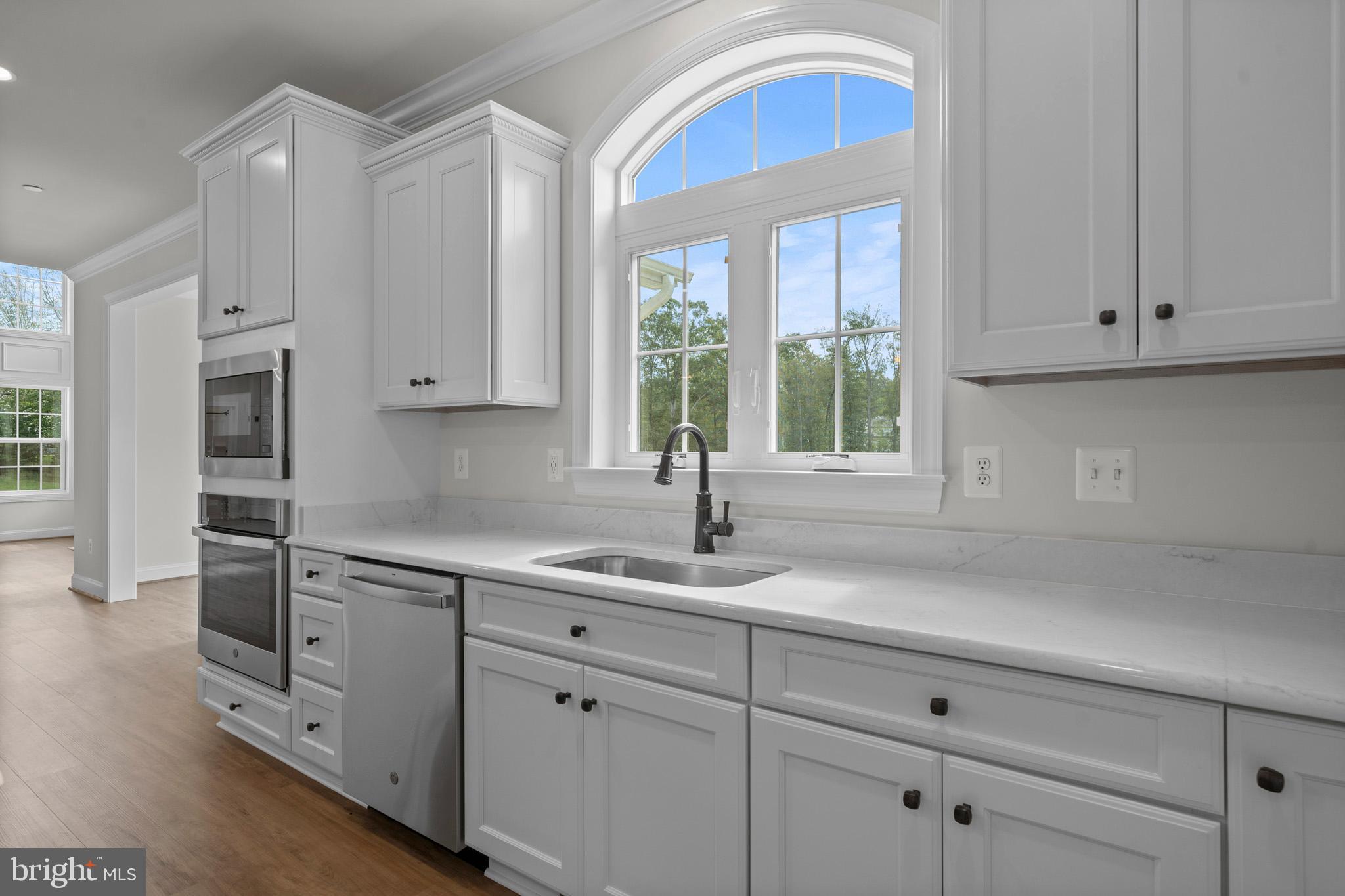 AUTUMN WOODS - Residential