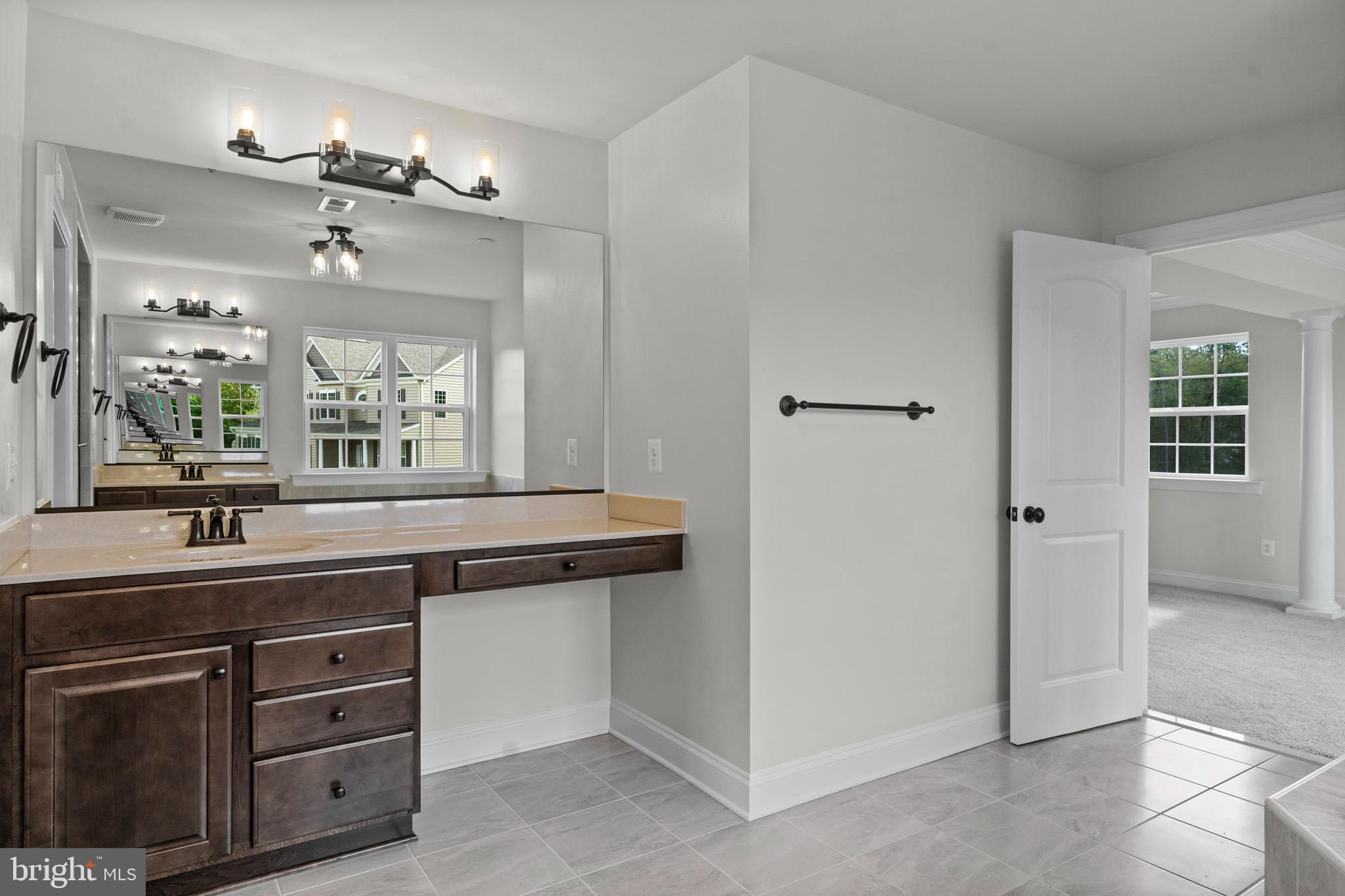 AUTUMN WOODS - Residential