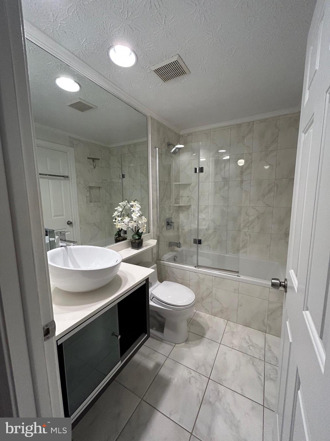 BIRCHFIELD WOODS - Residential Lease