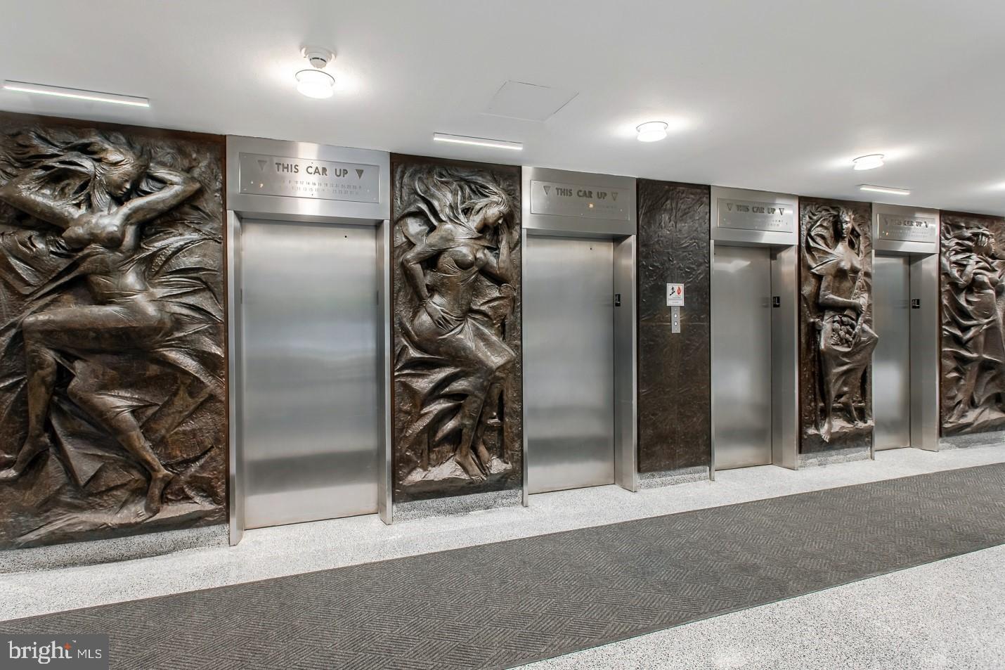 SOCIETY HILL - Residential