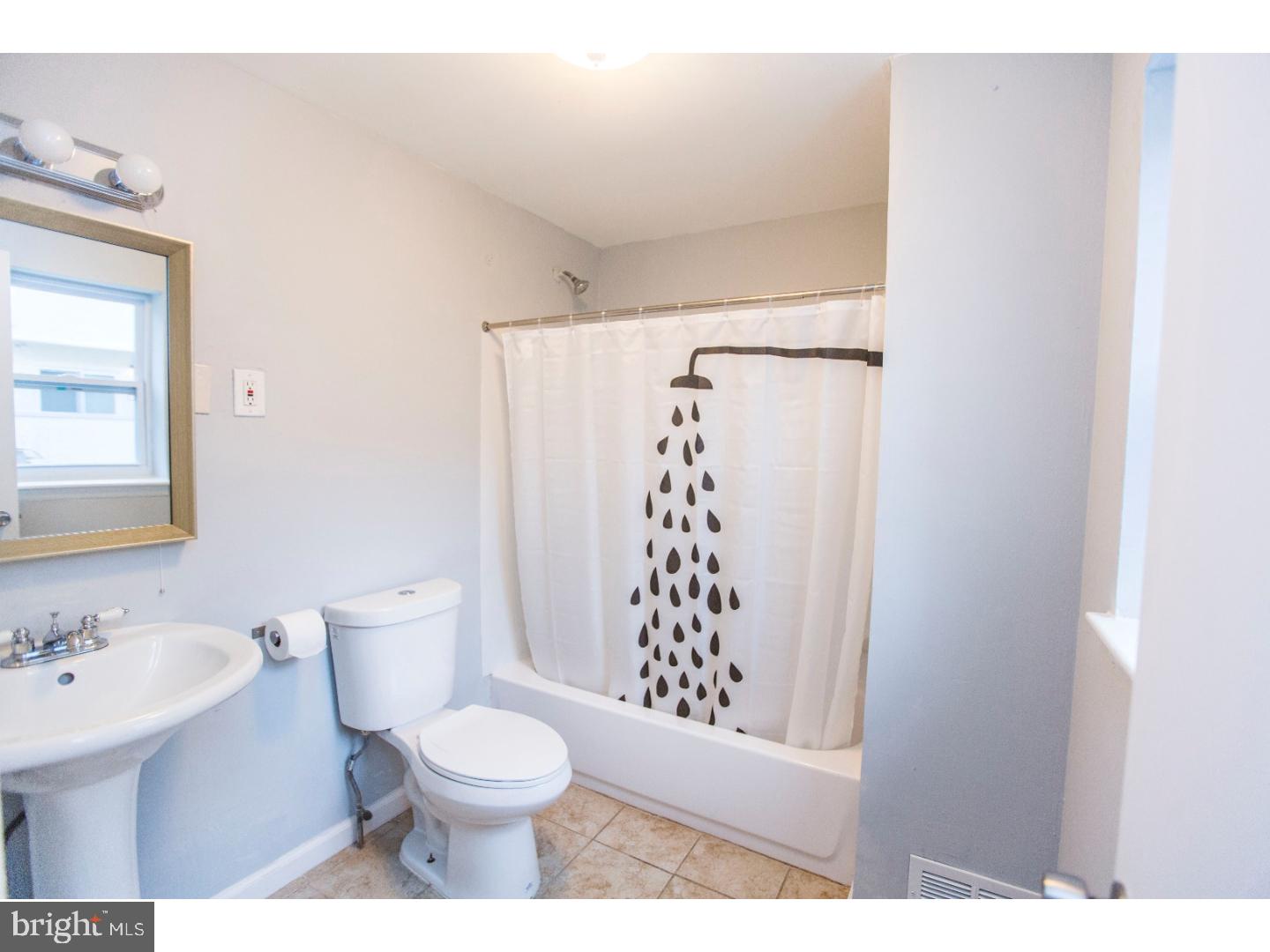 SOUTH KENSINGTON - Residential Lease