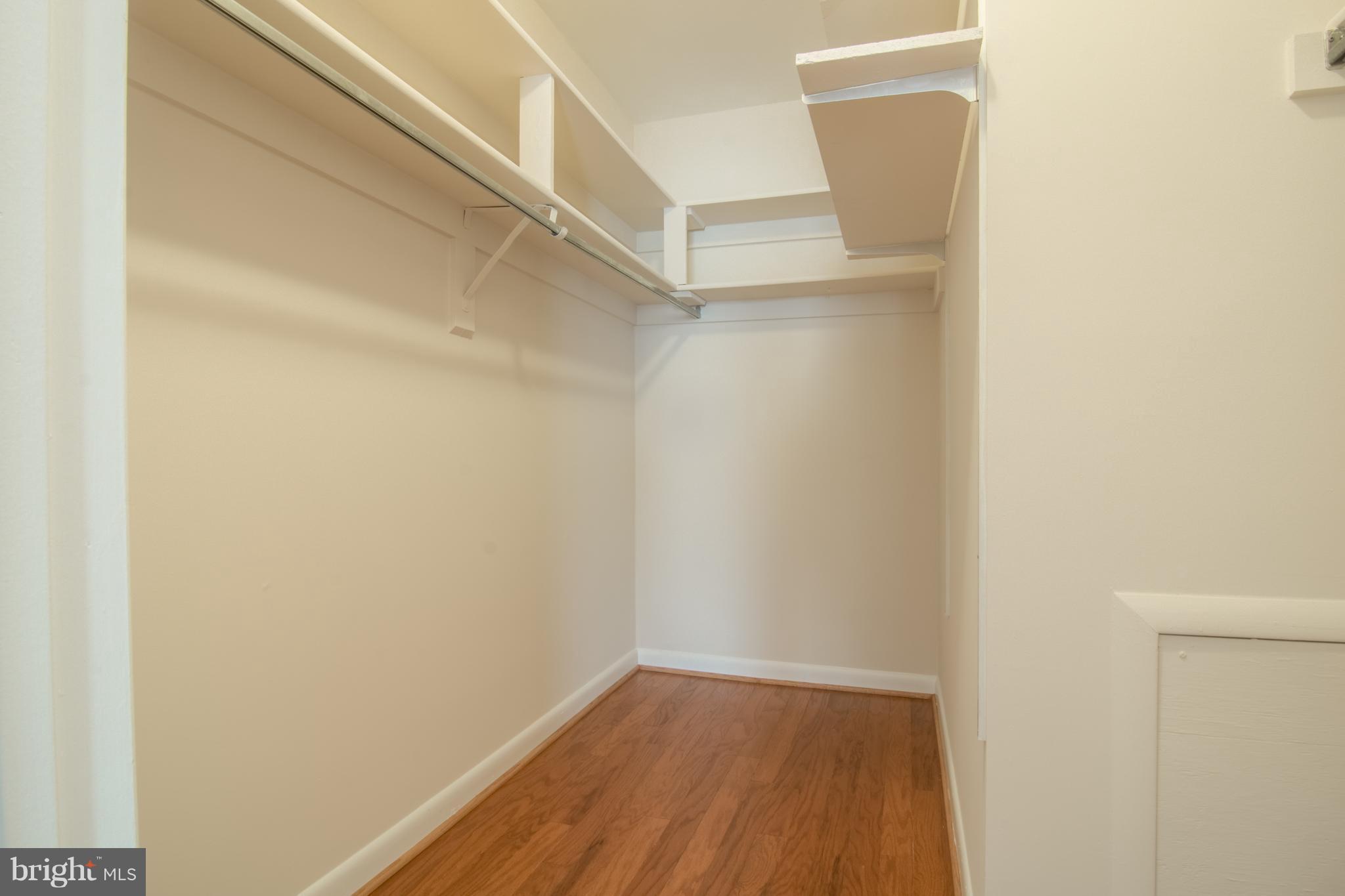 LONG REACH - Residential