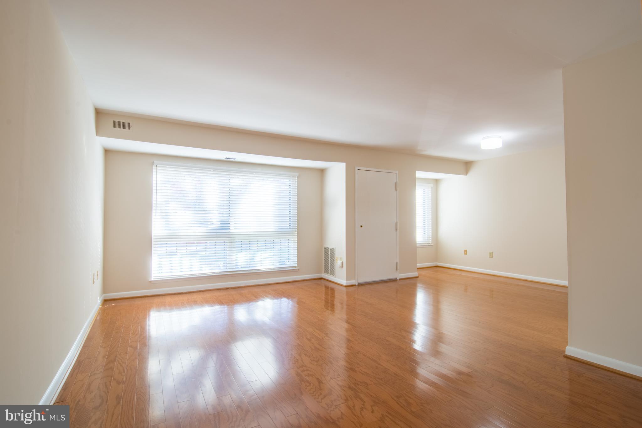 LONG REACH - Residential