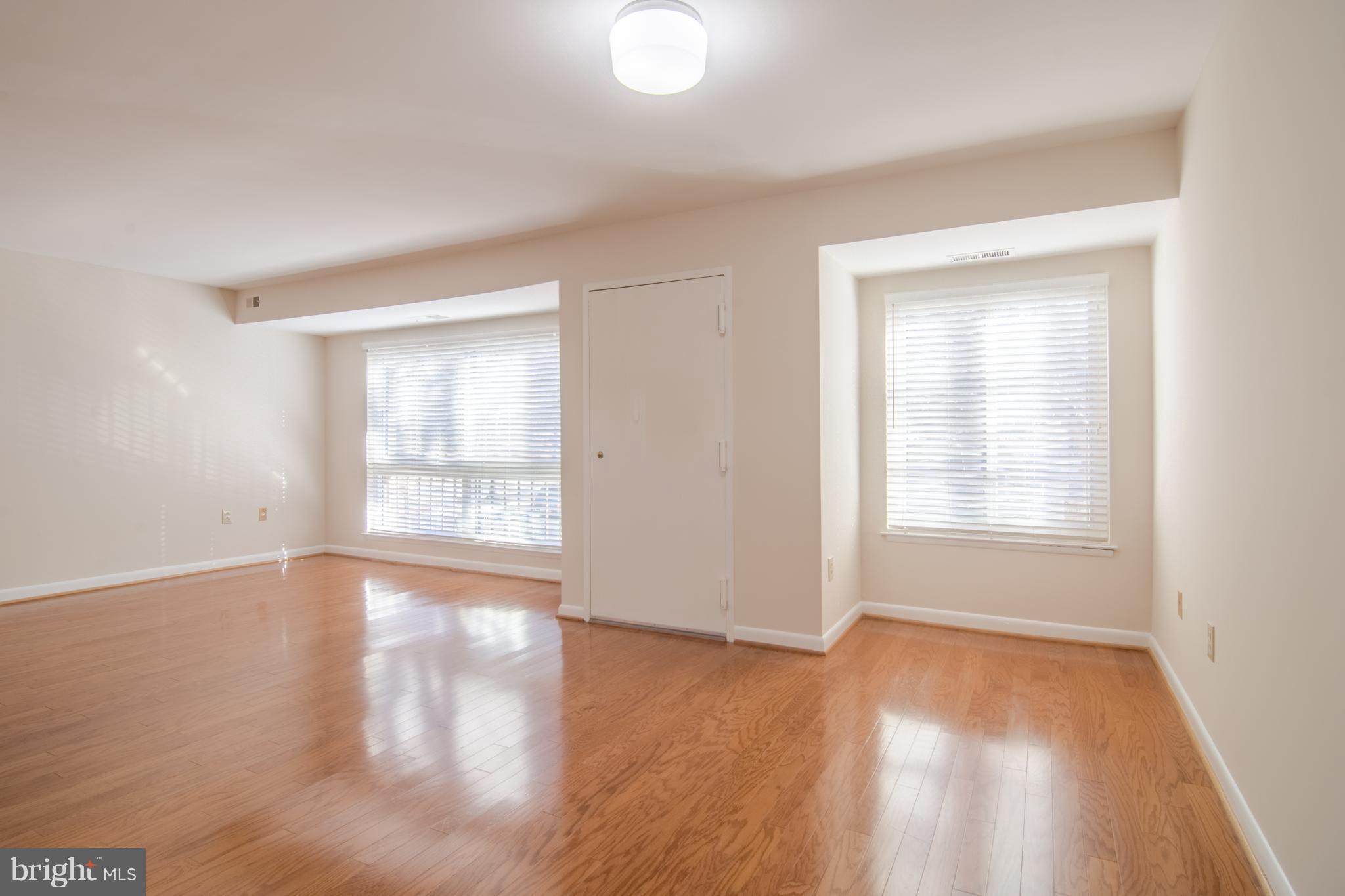 LONG REACH - Residential