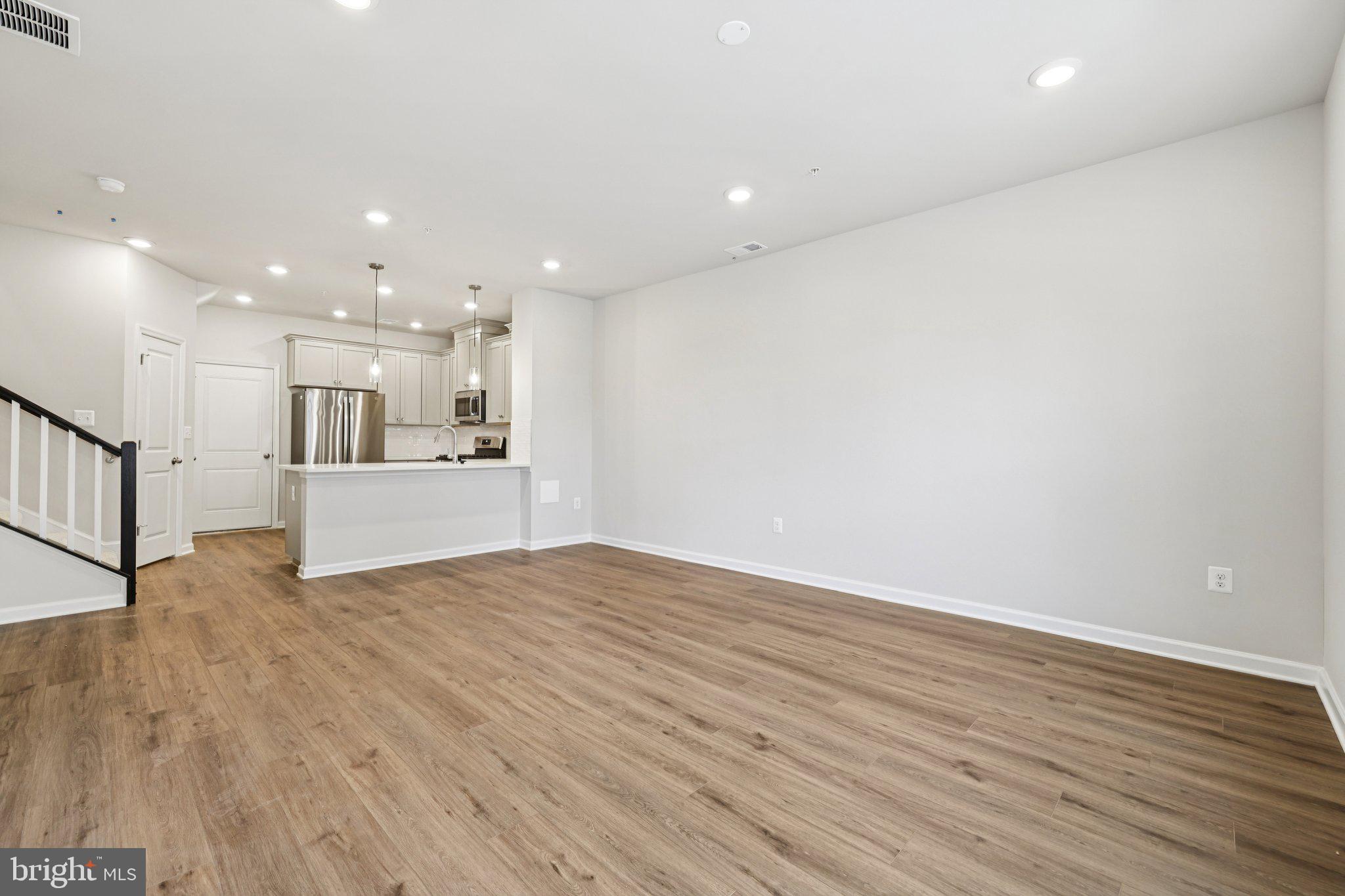 MONTGOMERY VILLAGE - Residential