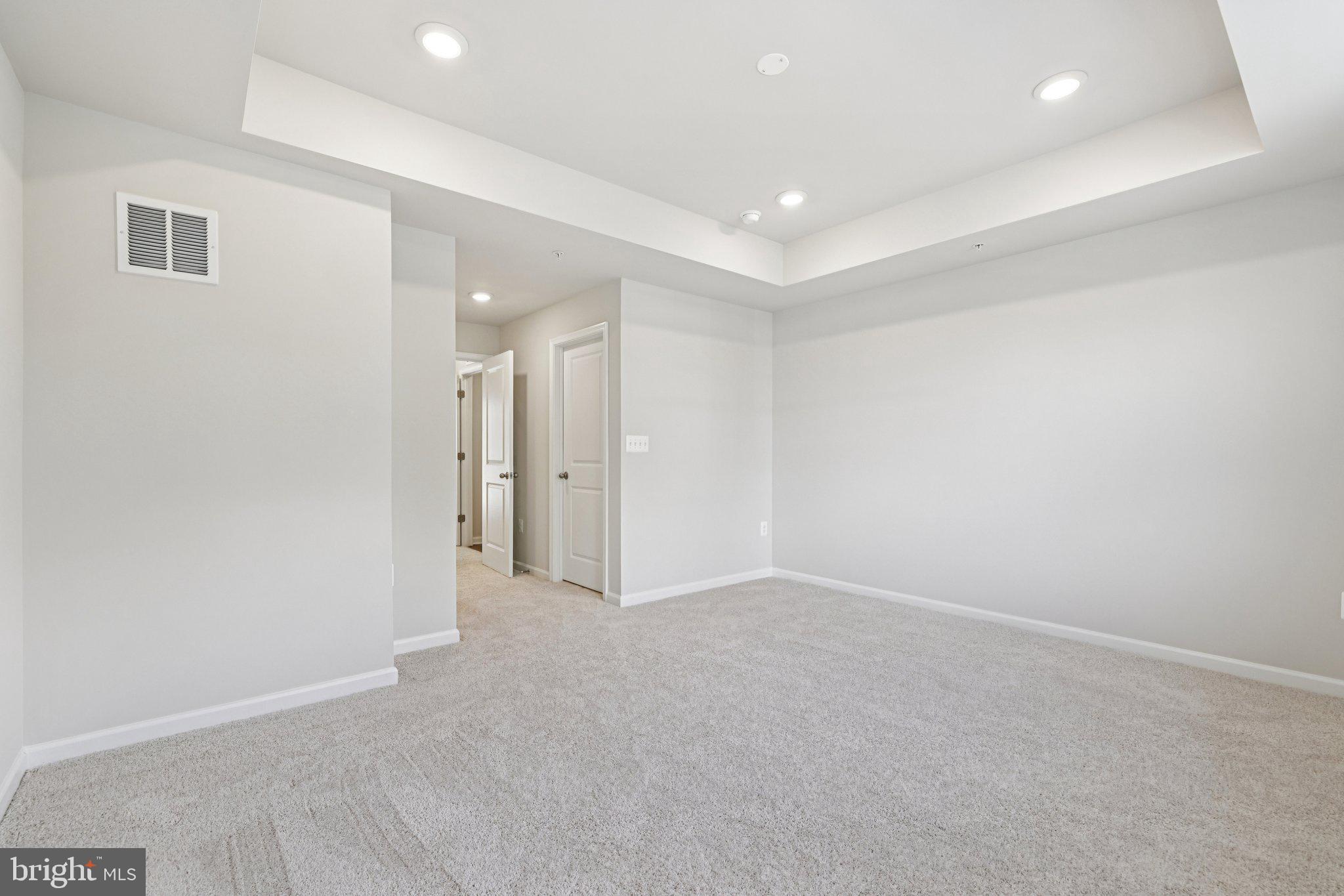 MONTGOMERY VILLAGE - Residential