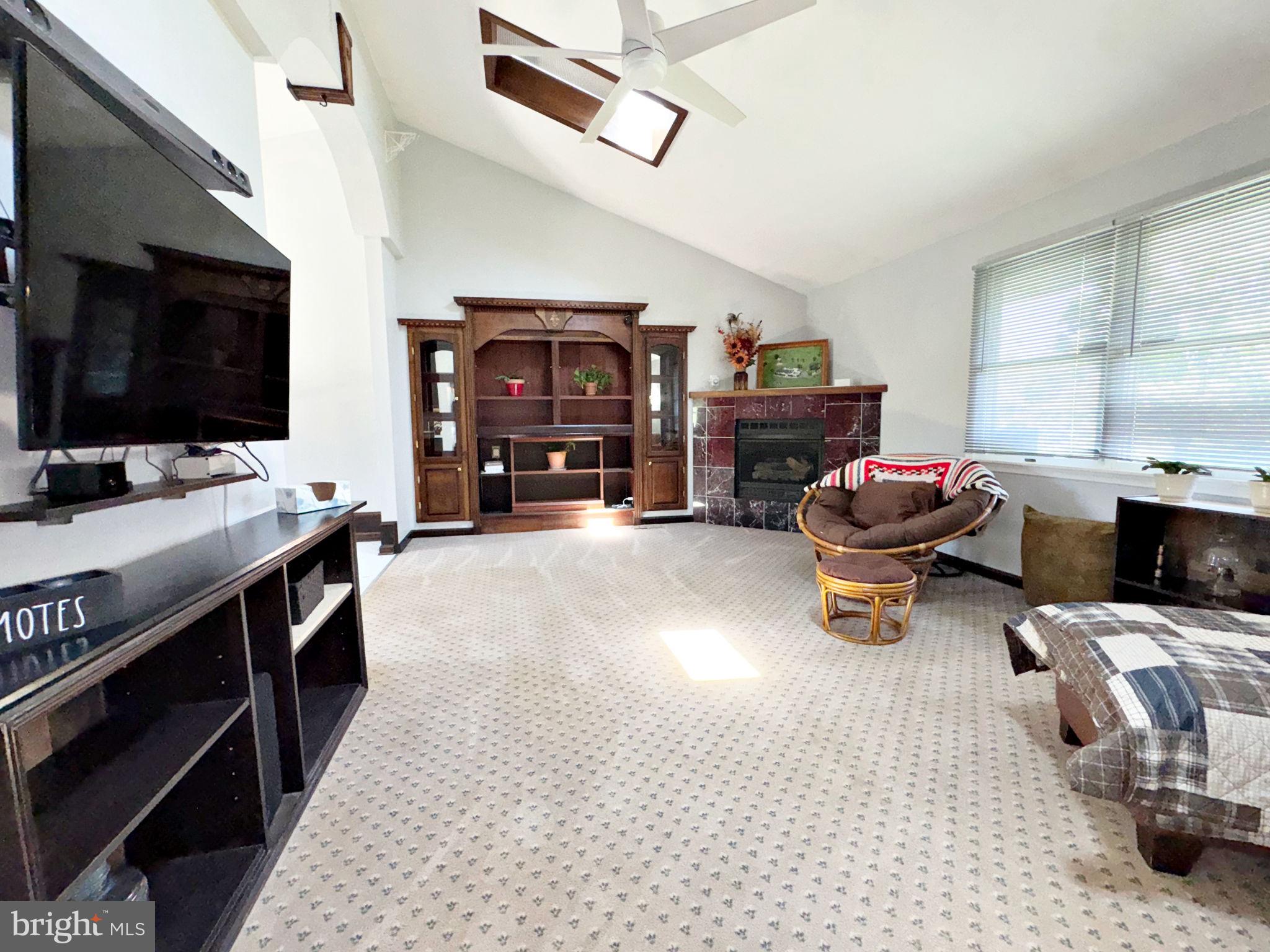 ORCHARD CREST - Residential