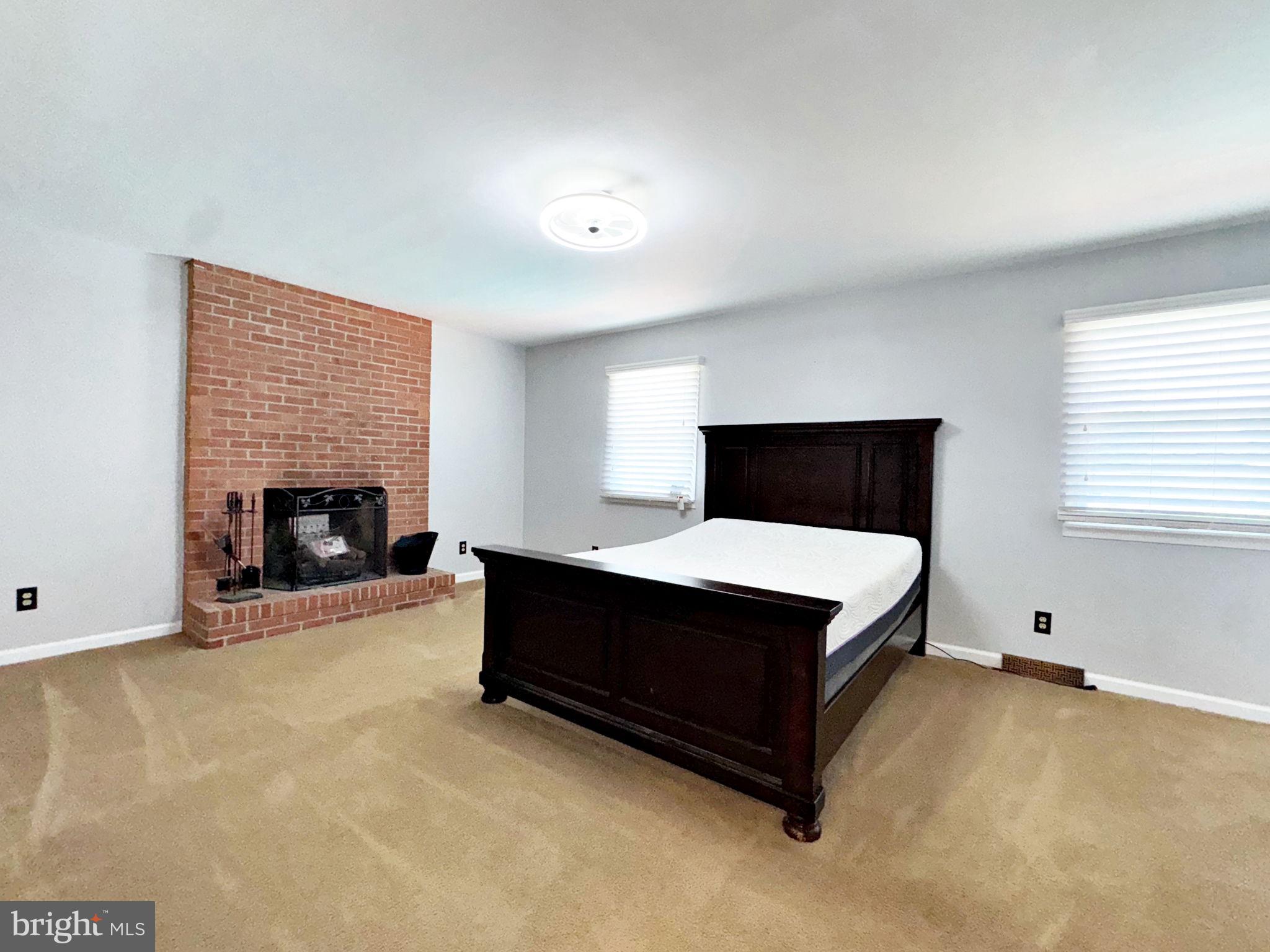 ORCHARD CREST - Residential