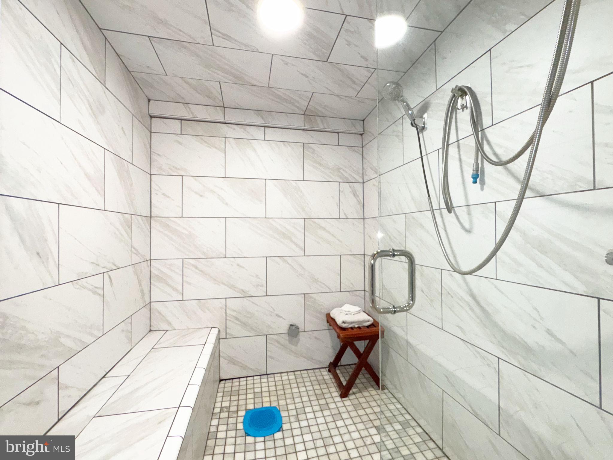 ORCHARD CREST - Residential