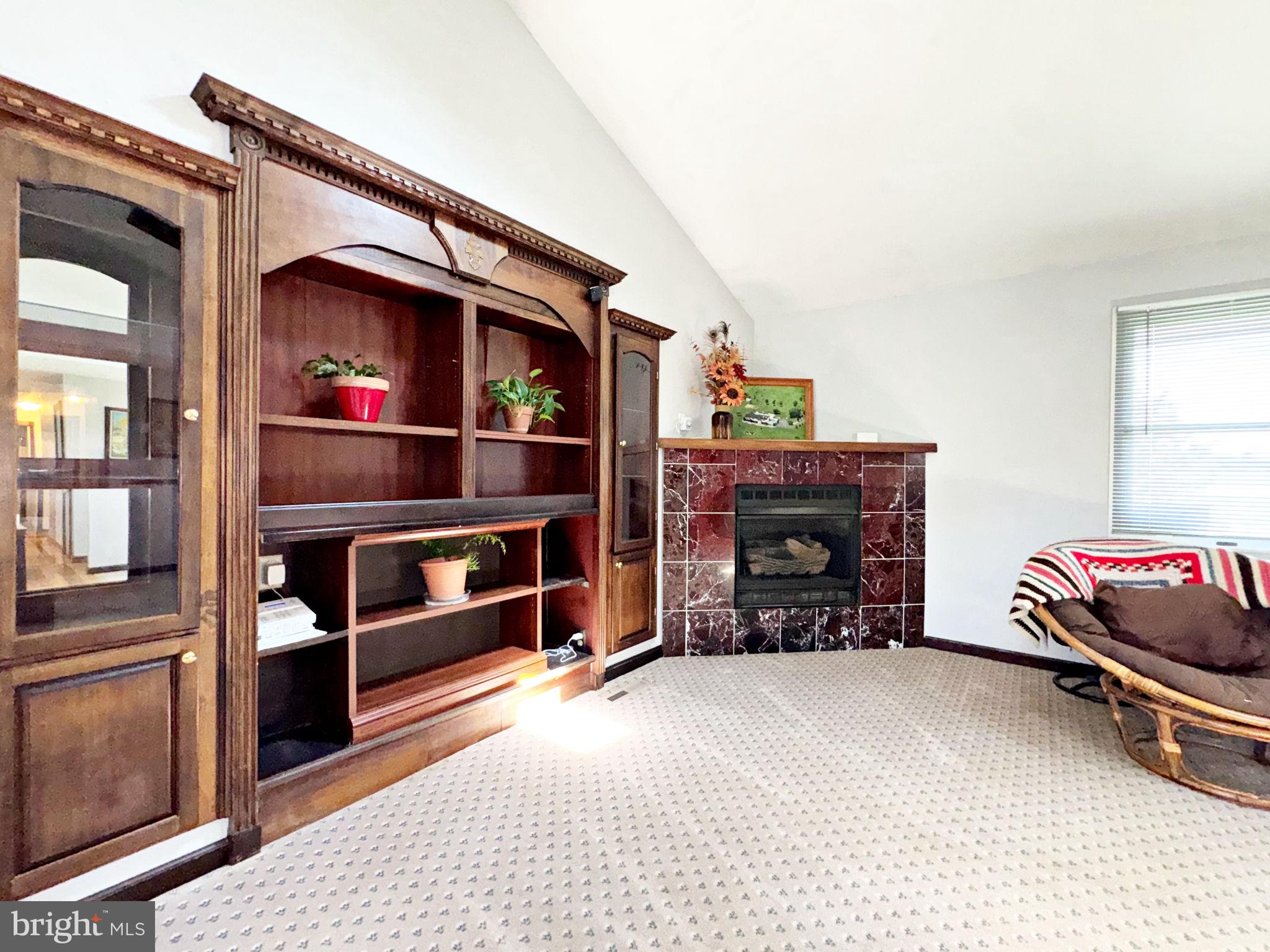 ORCHARD CREST - Residential