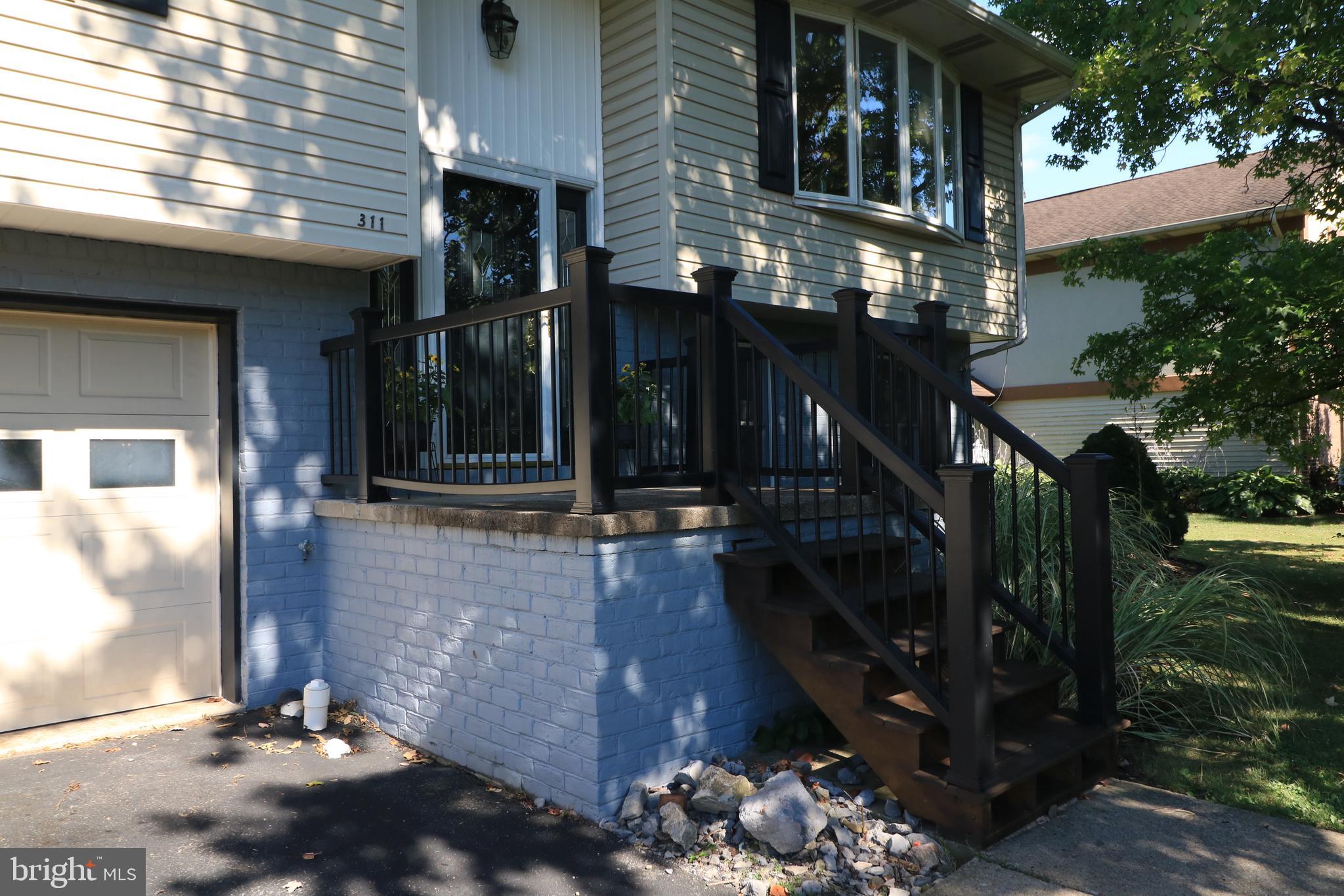 DALEVUE EAST - Residential